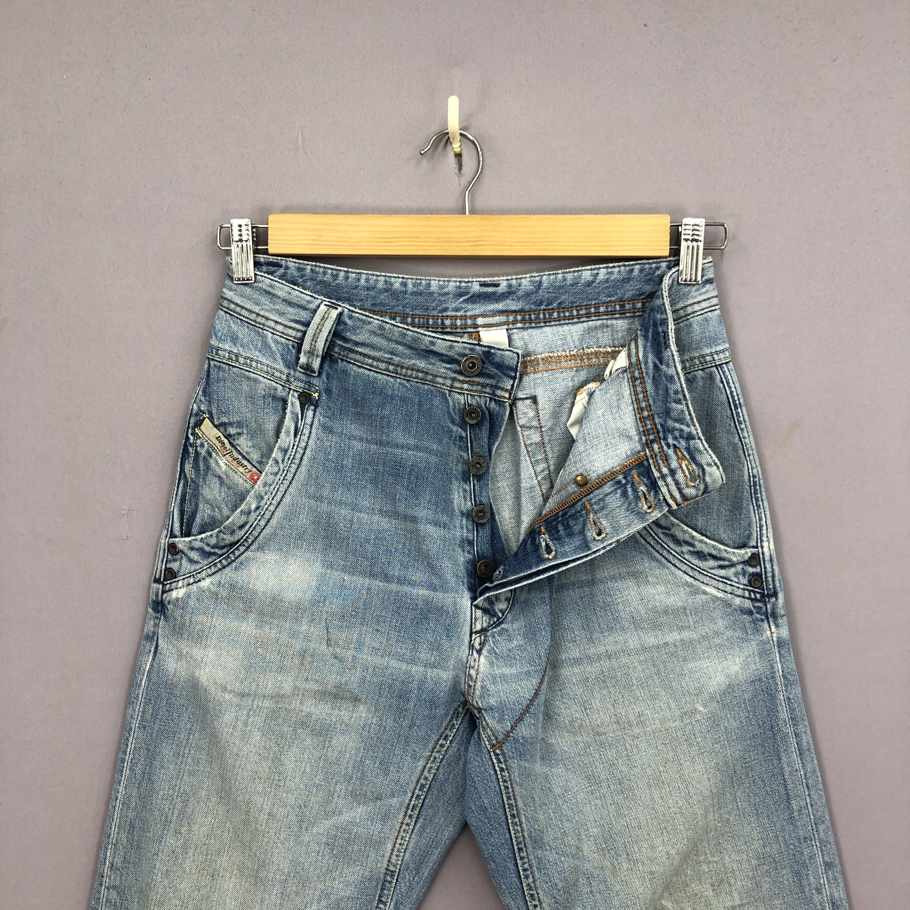 Diesel Vintage Diesel Light Wash Jeans Sun Faded Distressed Denim Size 28" / US 6 / IT 42 - 5 Thumbnail