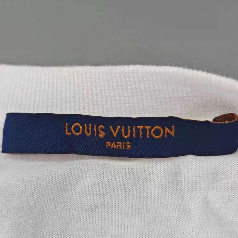 Louis Vuitton Louis Vuitton White embroidered logo short sleeve T-shirt 2 Size US L / EU 52-54 / 3 - 5 Thumbnail