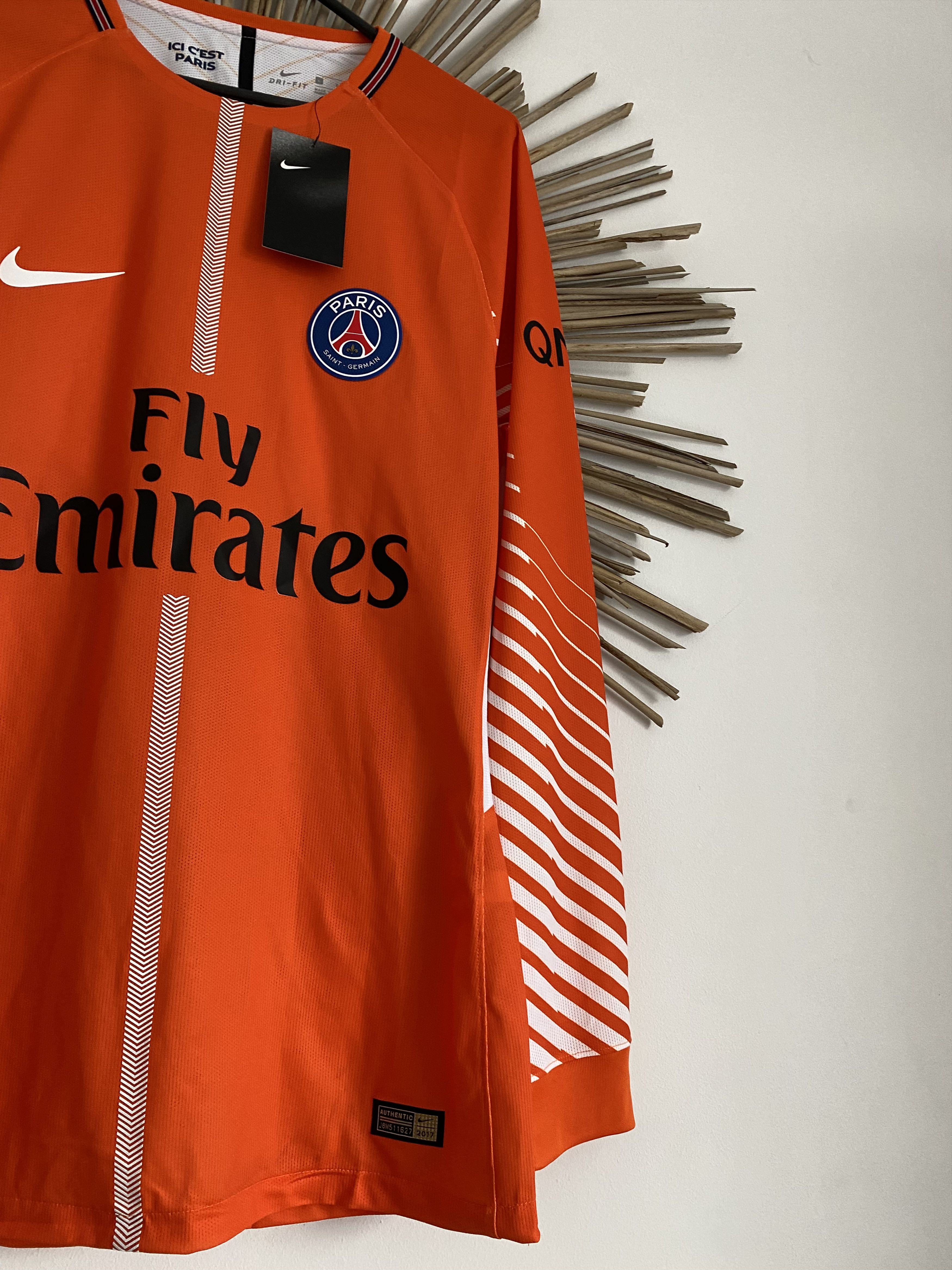 Nike PSG 2017 2018 match issue matchworn nike GK soccer jersey Size US L / EU 52-54 / 3 - 6 Thumbnail