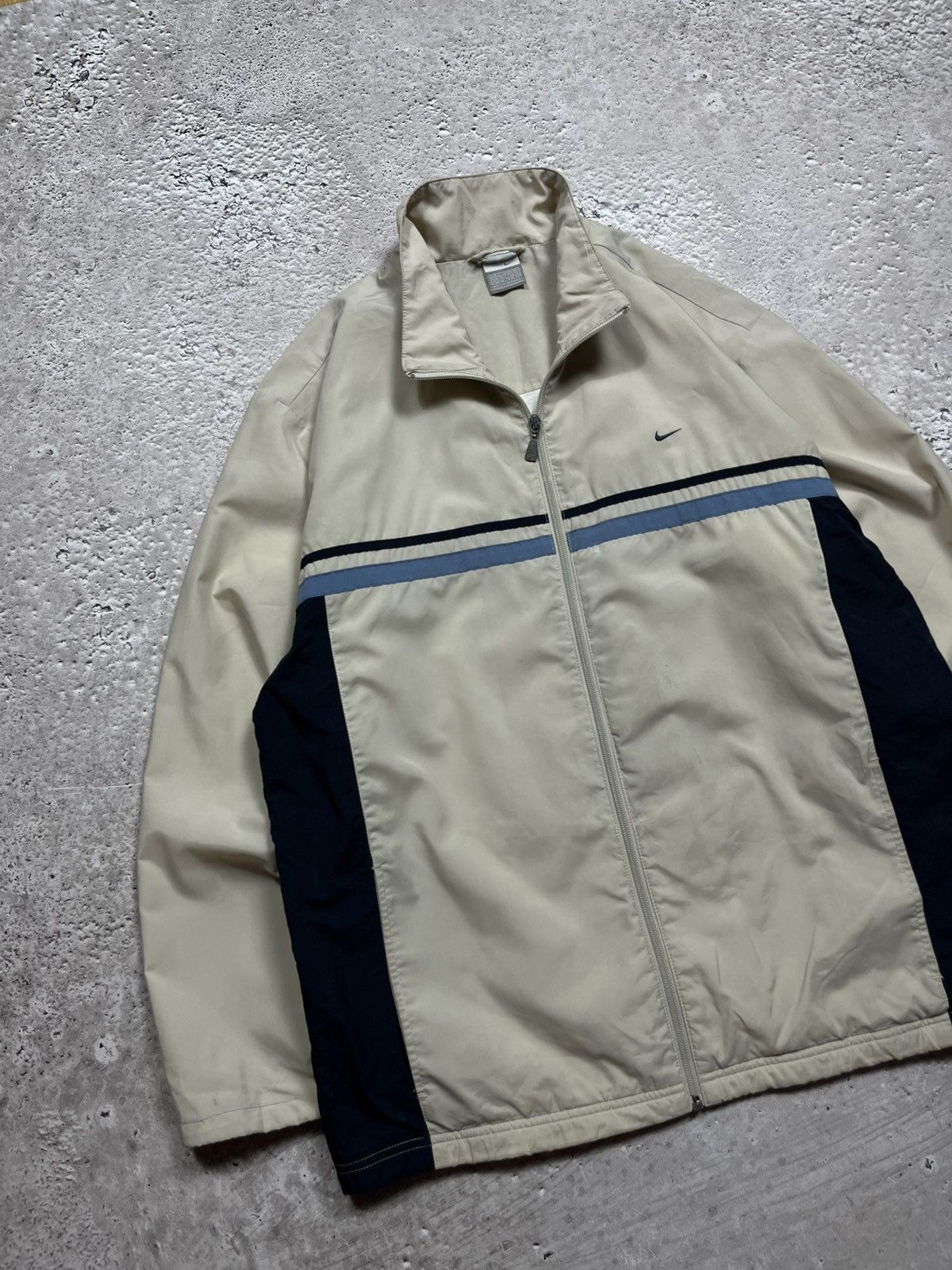 Nike × Vintage Vintage Nike Track Jacket Y2K Beige Navy Zip Up Size L Drill Size US L / EU 52-54 / 3 - 3 Thumbnail