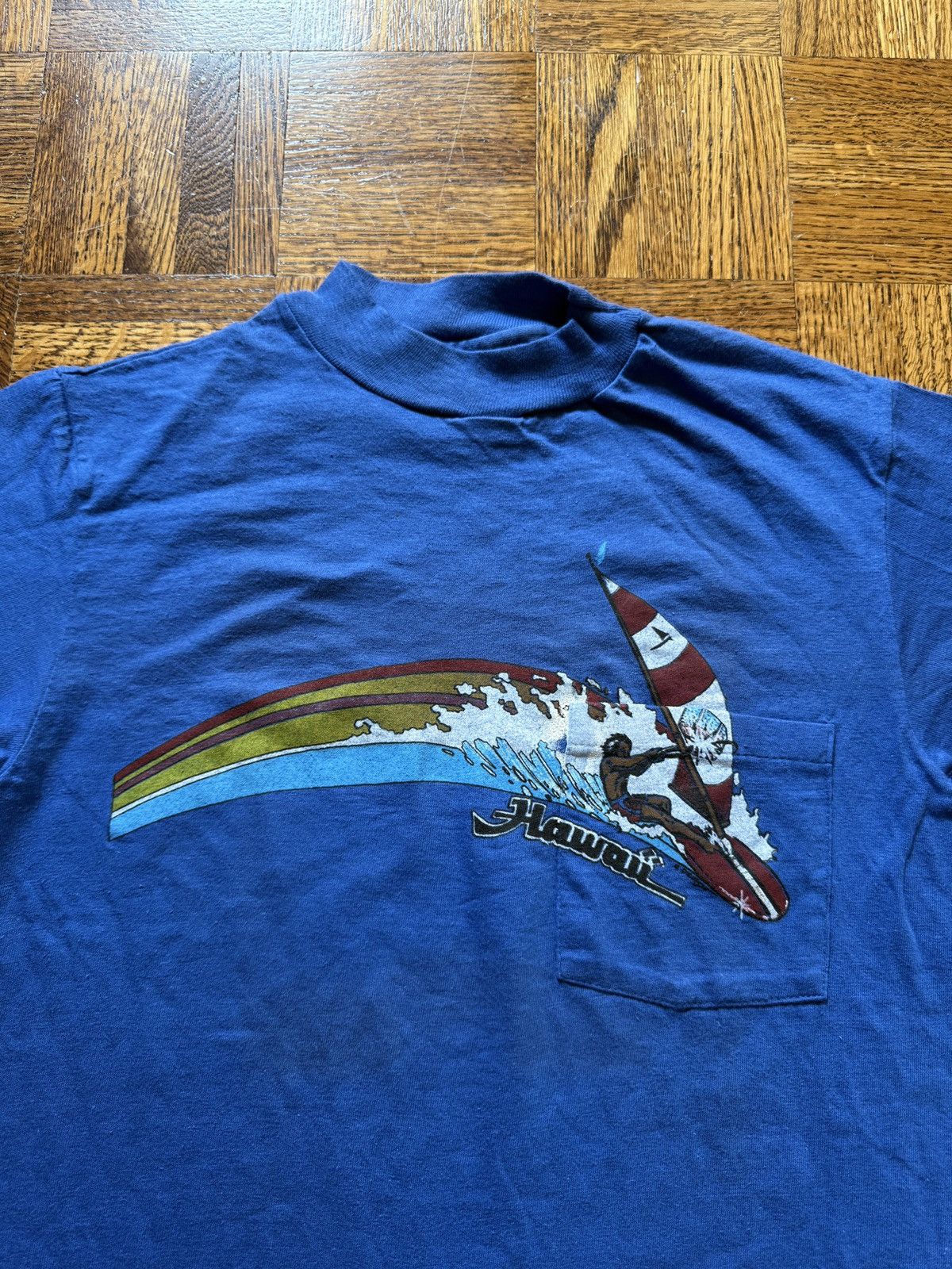 Vintage Vintage 80s Hawaii Surfer Graphic Pocket Tee Size US S / EU 44-46 / 1 - 4 Thumbnail