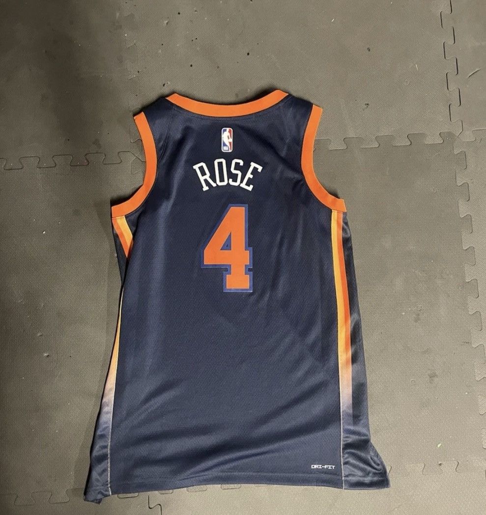 Nike 2022-23 Youth New York Knicks Derrick Rose #4 Jersey Size US S / EU 44-46 / 1 - 3 Thumbnail