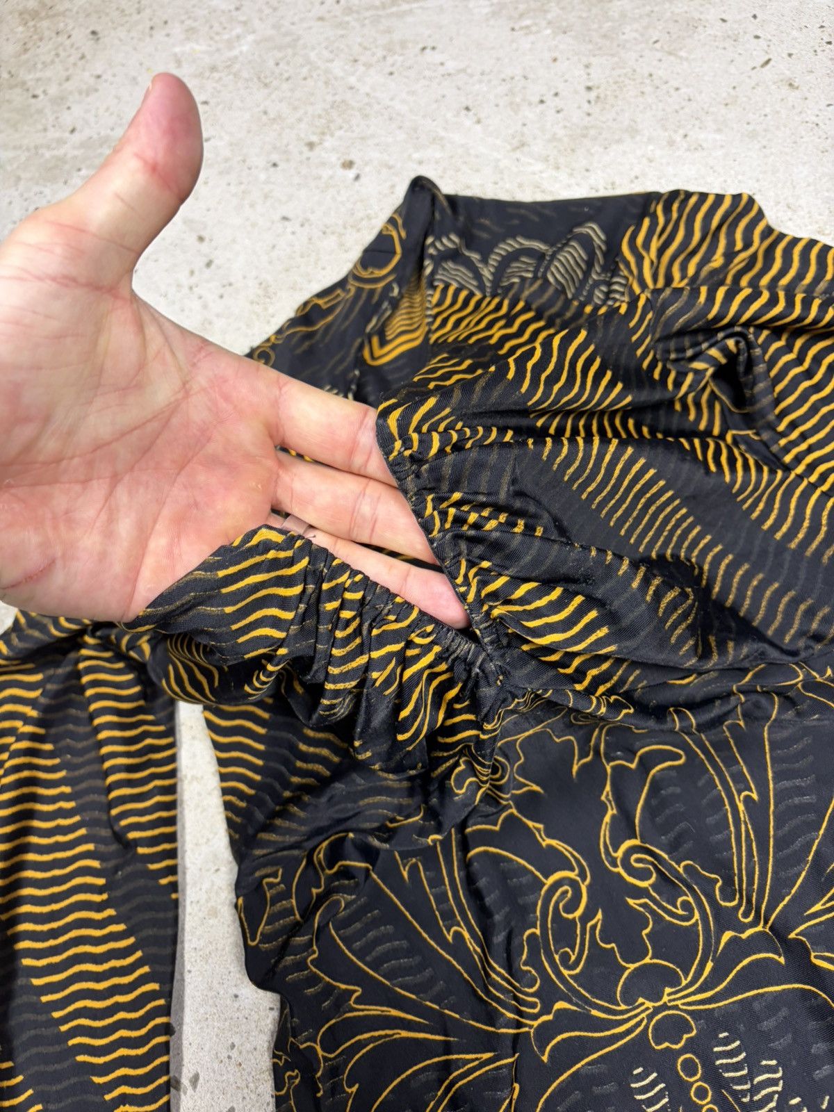 Roberto Cavalli Roberto Cavalli 2007 Gold & Black Printed Ruched Dress Size XS / US 0-2 / IT 36-38 - 9 Thumbnail