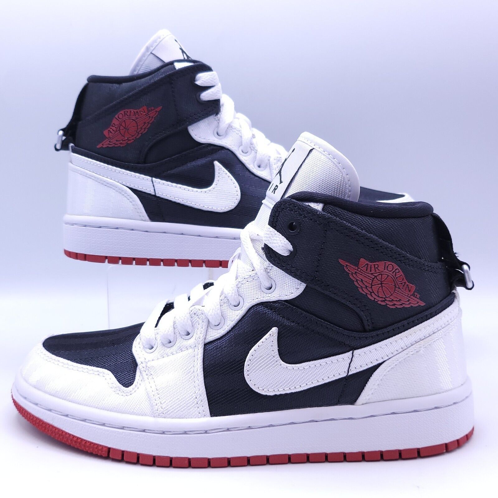 Nike Nike Air Jordan 1 Shoe Womens Size 5 DD9338-016 White Black Size US 5 / IT 35 - 6 Thumbnail