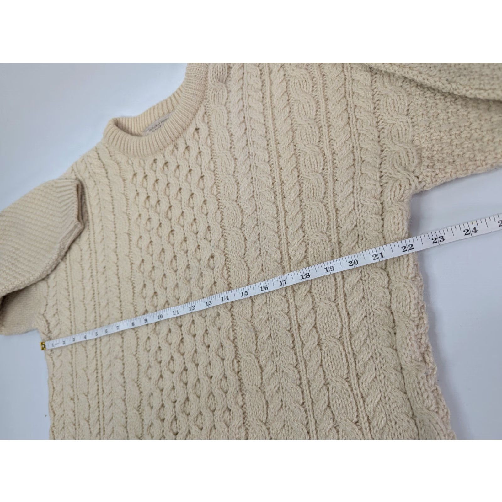 Vintage Highland Home Industries Crew Neck Sweater Ladies M Cream 100% Wool Cable Knit Chunky Pullover All Seasons Vintage No Size M / US 6-8 / IT 42-44 - 7 Thumbnail