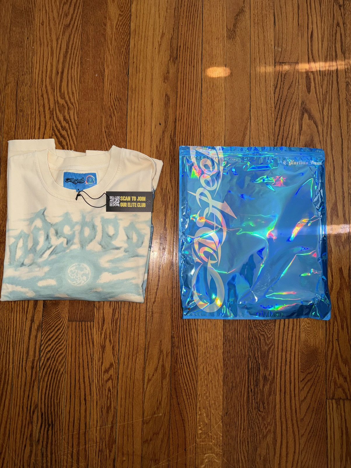 Godspeed Godspeed Hollywood Hills Have Eyes Tee Cream Blue Size L Size US L / EU 52-54 / 3 - 5 Thumbnail