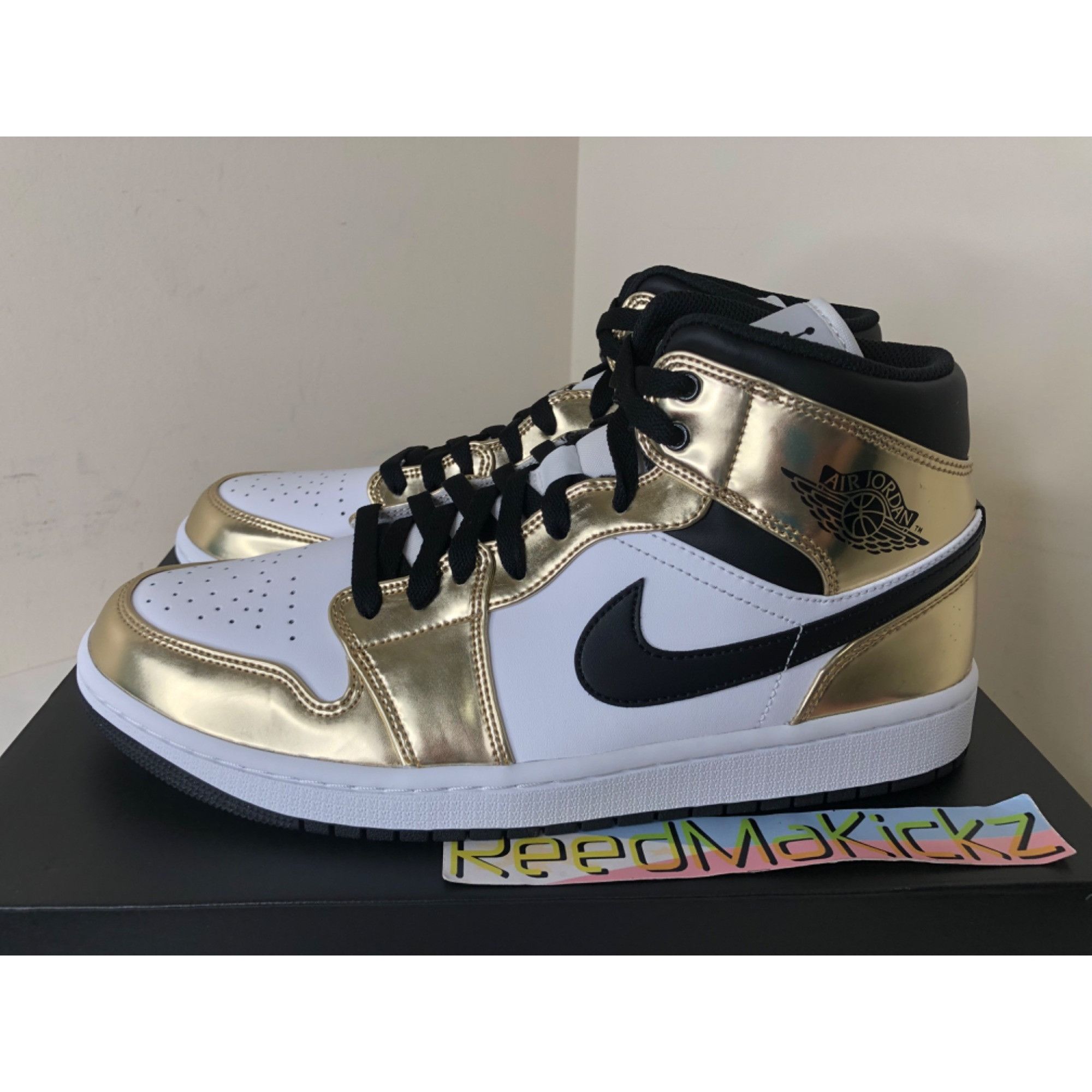 image of Jordan Brand 1 Mid Se White Metallic Gold Mens 11Us Shoes