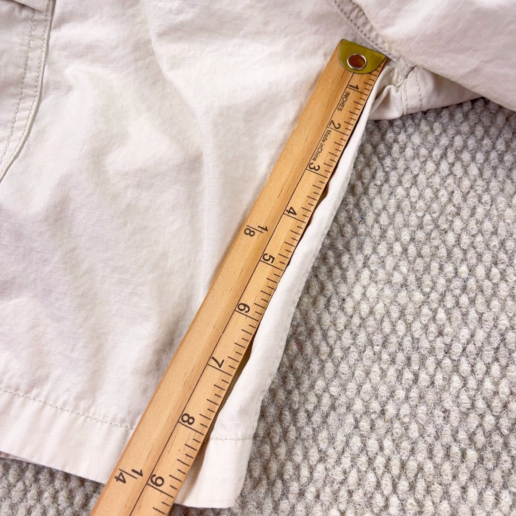 Levi's Levi's Cargo Shorts Men 38 Tan Beige Rip Stop Canvas Hiking Dad Adult Utility Cargo Pocket 9in Inseam Regular Size US 38 / EU 54 - 7 Thumbnail