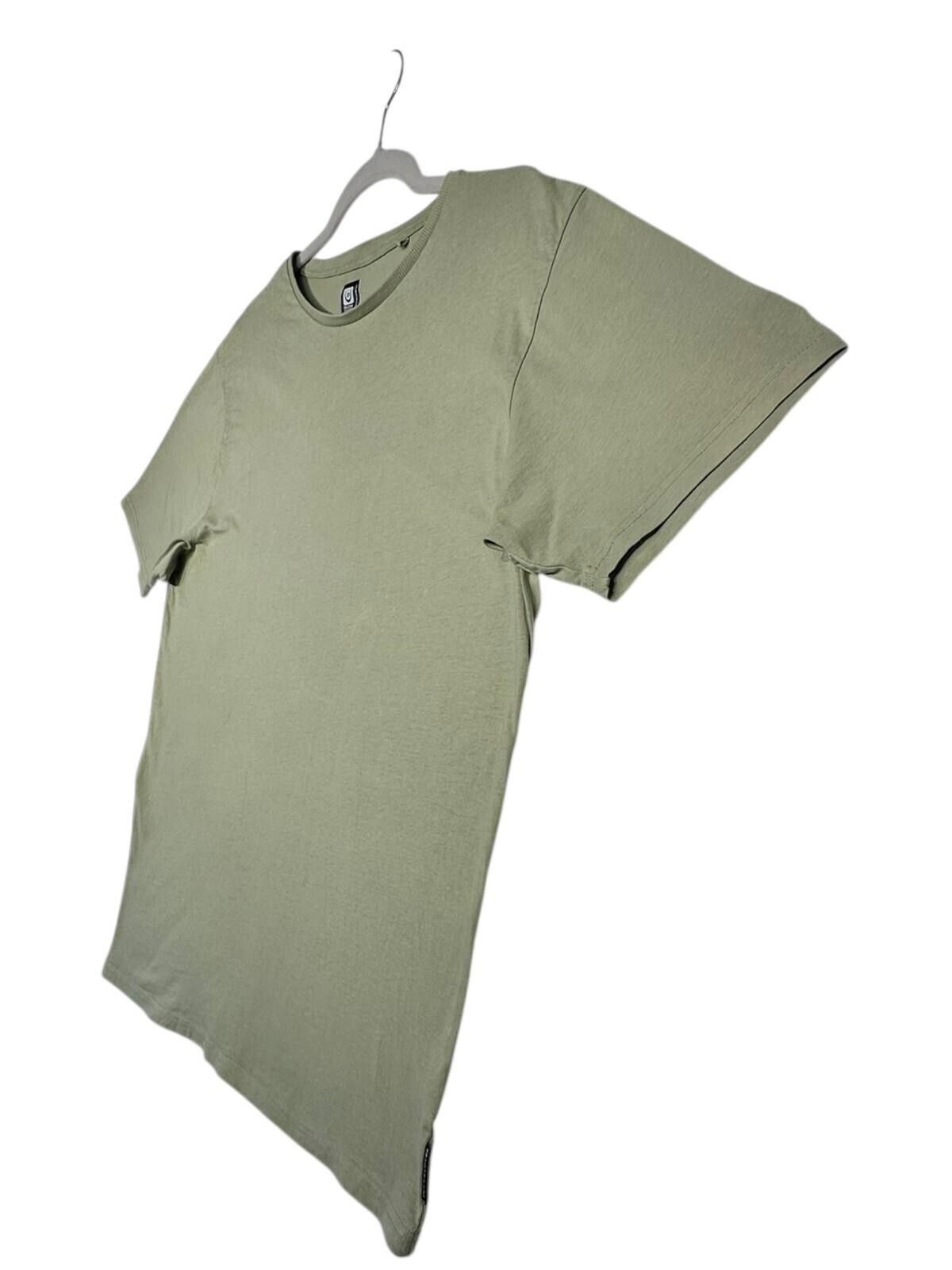 Other Duck & Cover T-Shirt Men's UK Size L Green Embroidered Logo Size US L / EU 52-54 / 3 - 3 Thumbnail