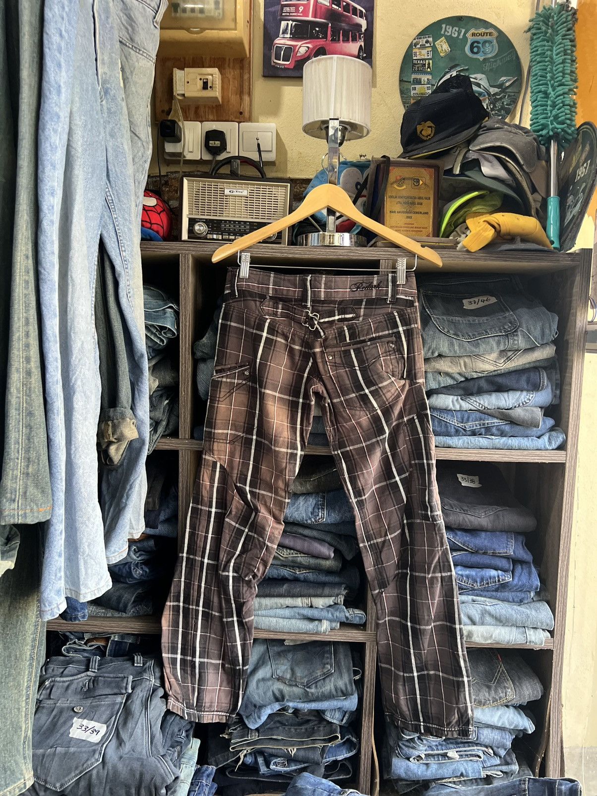 If Six Was Nine 🔥Redark Plaid Cargo Pant Size 29" - 2 Thumbnail