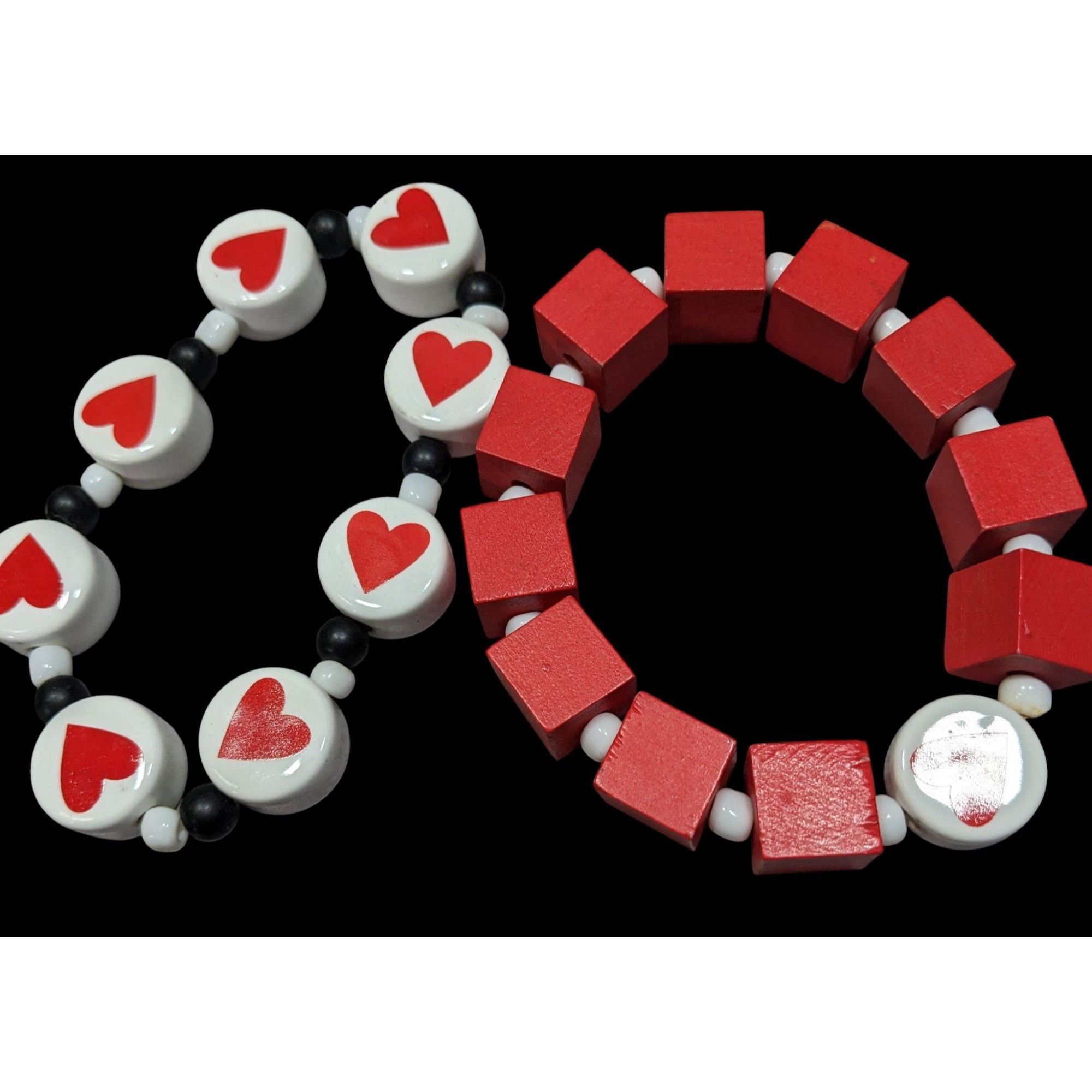 Other Square And Heart Red And White Beaded Stretch Bracelet Set Size ONE SIZE - 4 Thumbnail