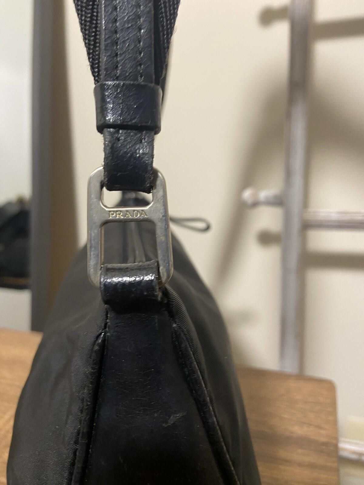 Prada Vintage Prada black nylon leather shoulder bag scuffed/solid Size ONE SIZE - 8 Thumbnail