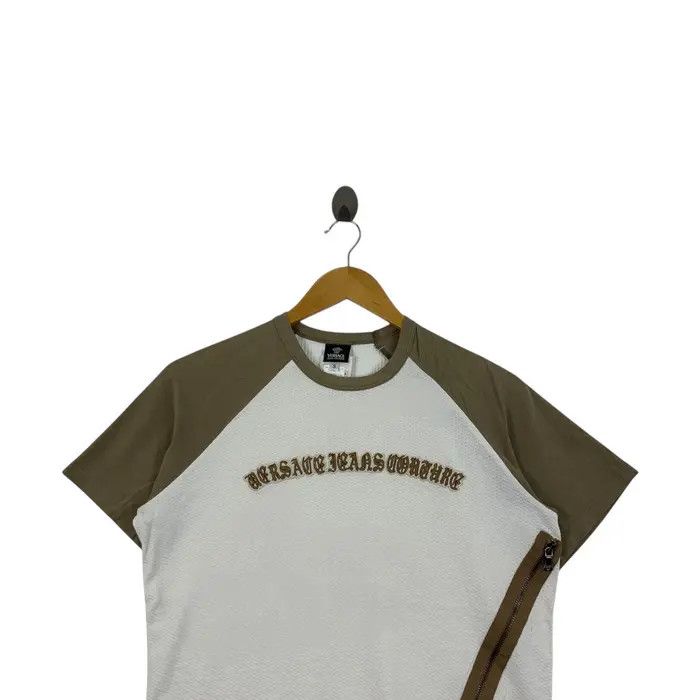 Versace Vintage VERSACE JEANS COUTURE Made In Italy Tee Shirt Size S / US 4 / IT 40 - 2 Thumbnail