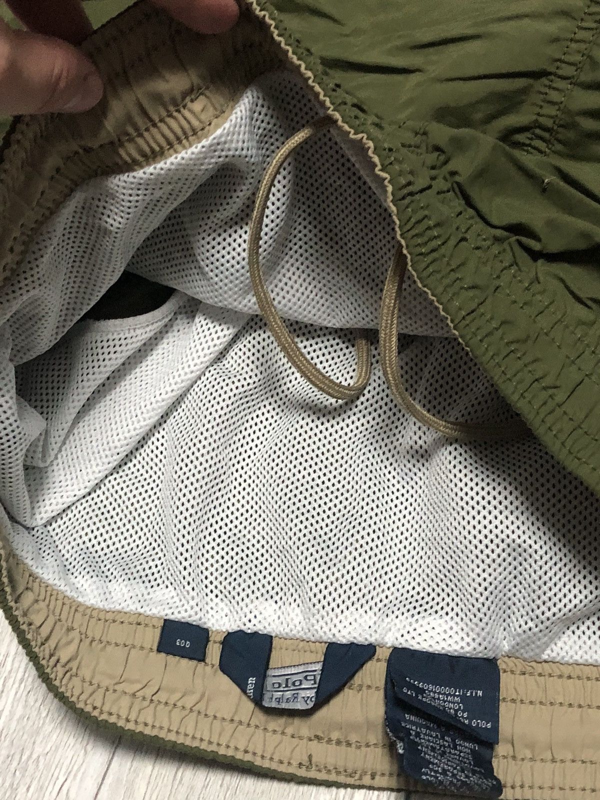 Vintage Vintage 90s Polo Ralph Lauren Nylon Khaki Shorts Casual Hype Size US 32 / EU 48 - 6 Thumbnail