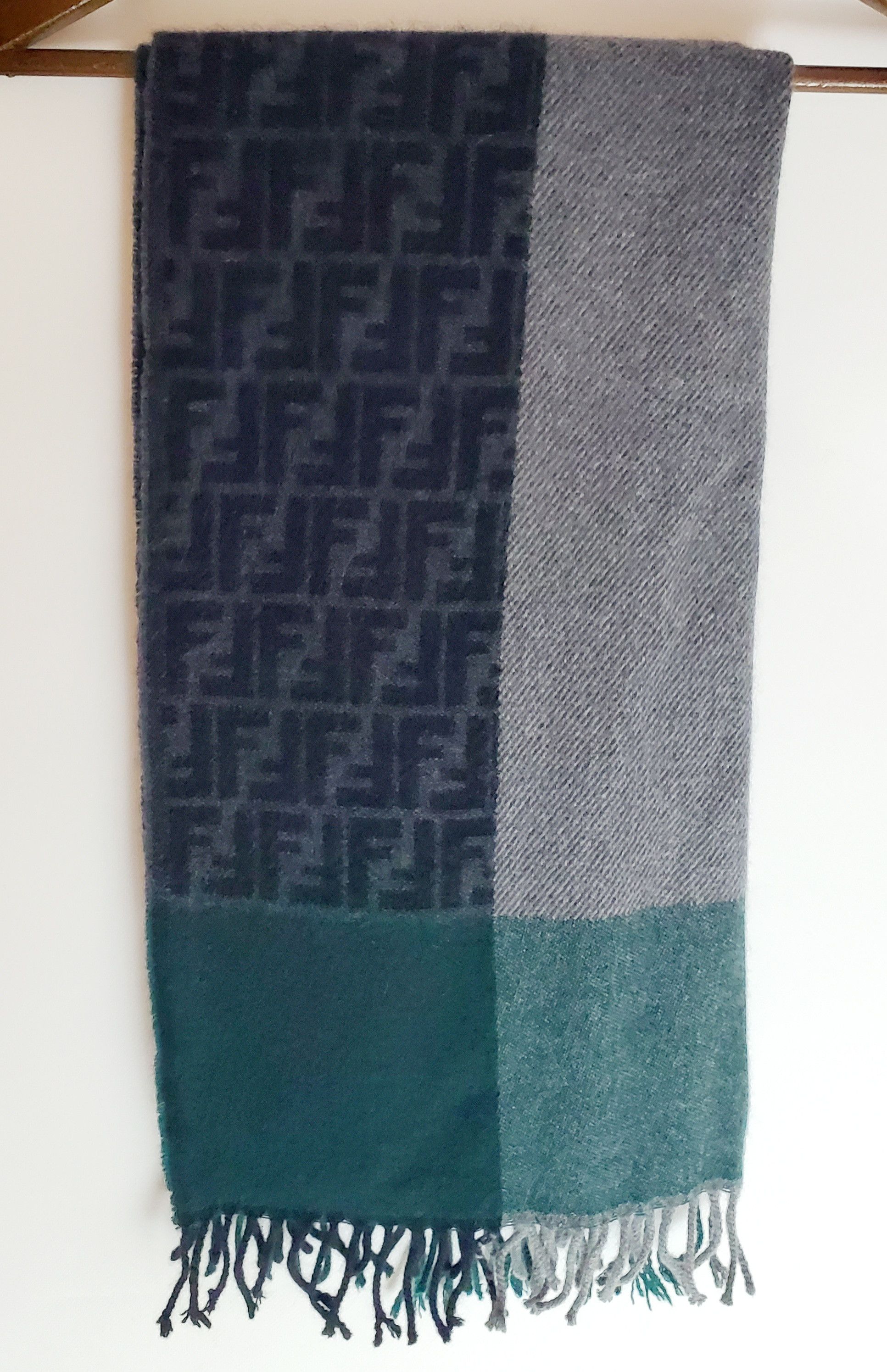 Fendi FENDI wool/angora scarf gray/green/black New condition Size ONE SIZE - 1 Thumbnail