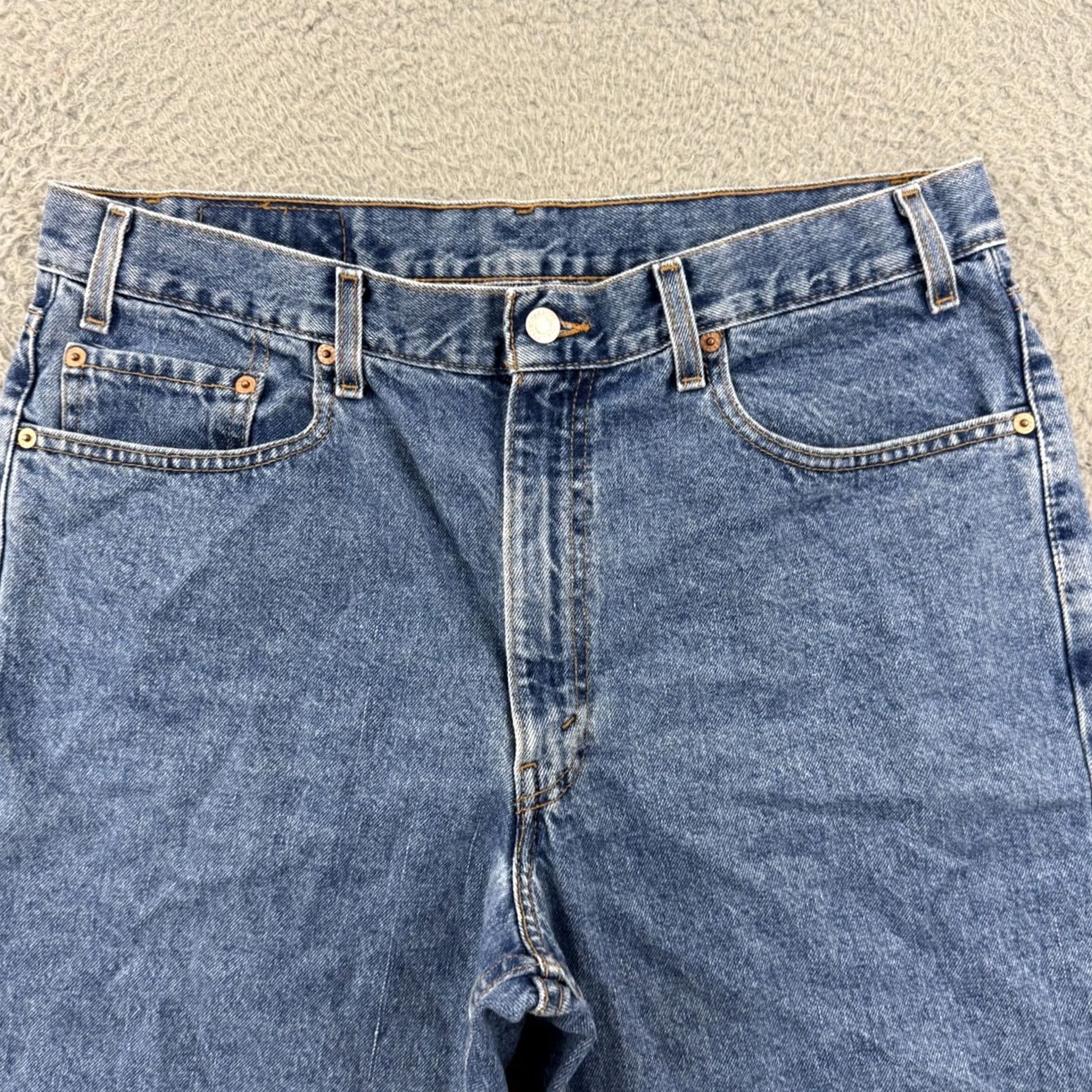 Levi's VINTAGE Levi's 550 Jean Shorts Men 36 Blue Relaxed Fit Baggy 90s Biker Skate 10" Jeans Shorts 36 Mens Denim Classic 5-Pocket Size US 36 / EU 52 - 4 Thumbnail