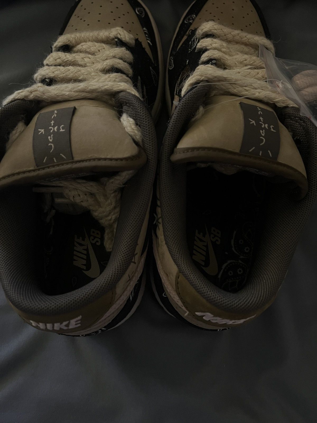 Nike × Travis Scott Travis Scott x Nike SB Dunk Low BRAND NEW Size US 8 / EU 41 - 7 Thumbnail