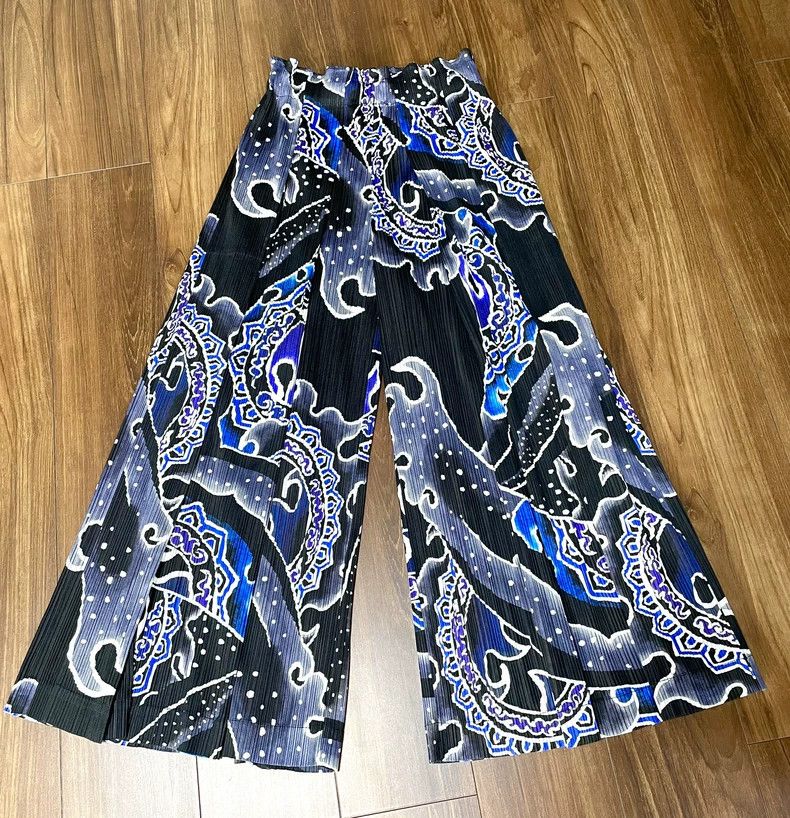 Issey Miyake Issey Miyake size:5 A blue and black Peking Opera mask ski Size 31" - 1 Thumbnail