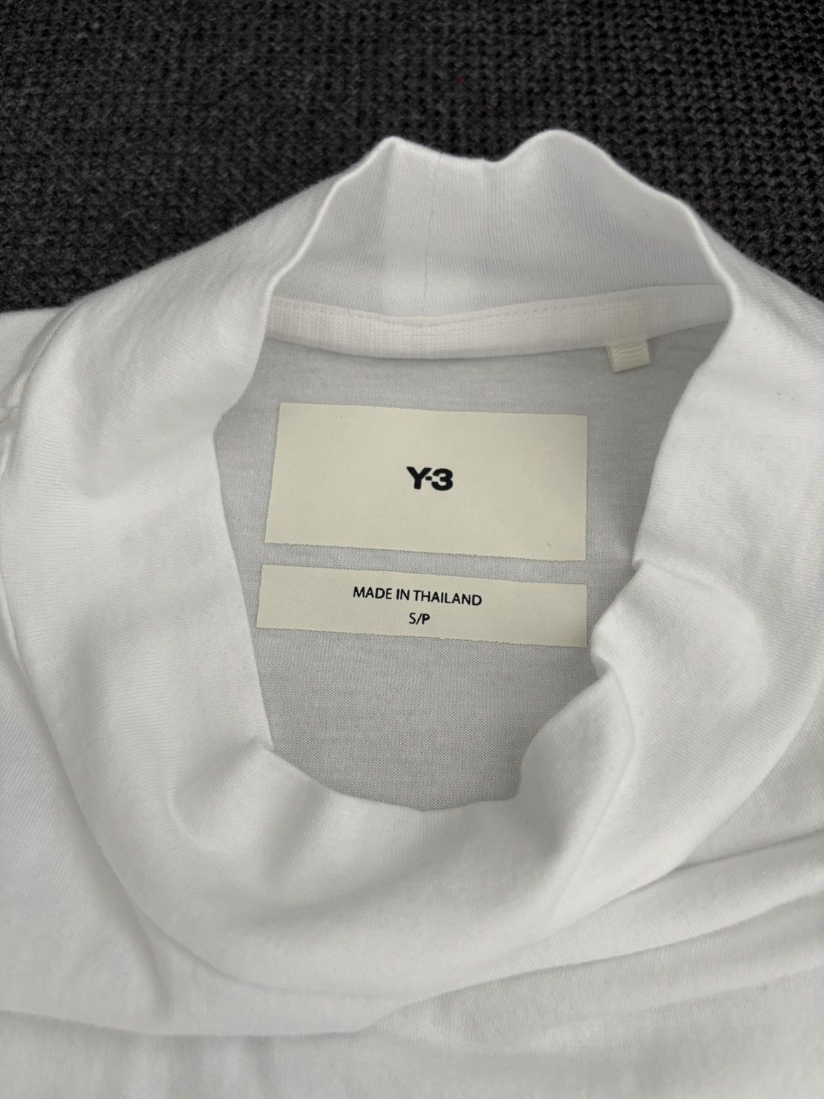 Y-3 Y-3 Oversized Side Logo Patch Long Sleeve Size US S / EU 44-46 / 1 - 3 Thumbnail