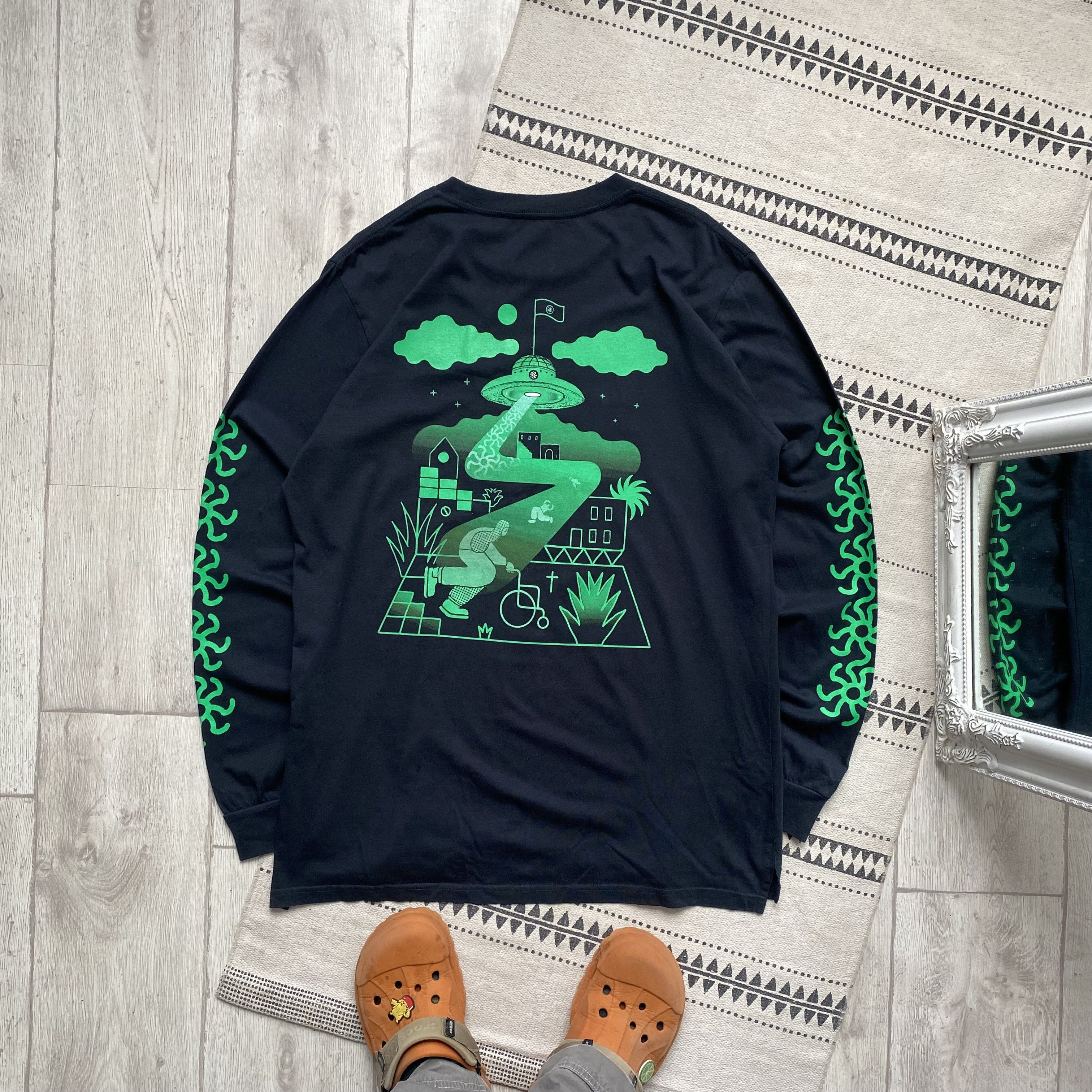 Alien Workshop 👽 RARE Skater UFO longsleeve tee Alien Workshop Surf Style Size US XL / EU 56 / 4 - 1 Thumbnail