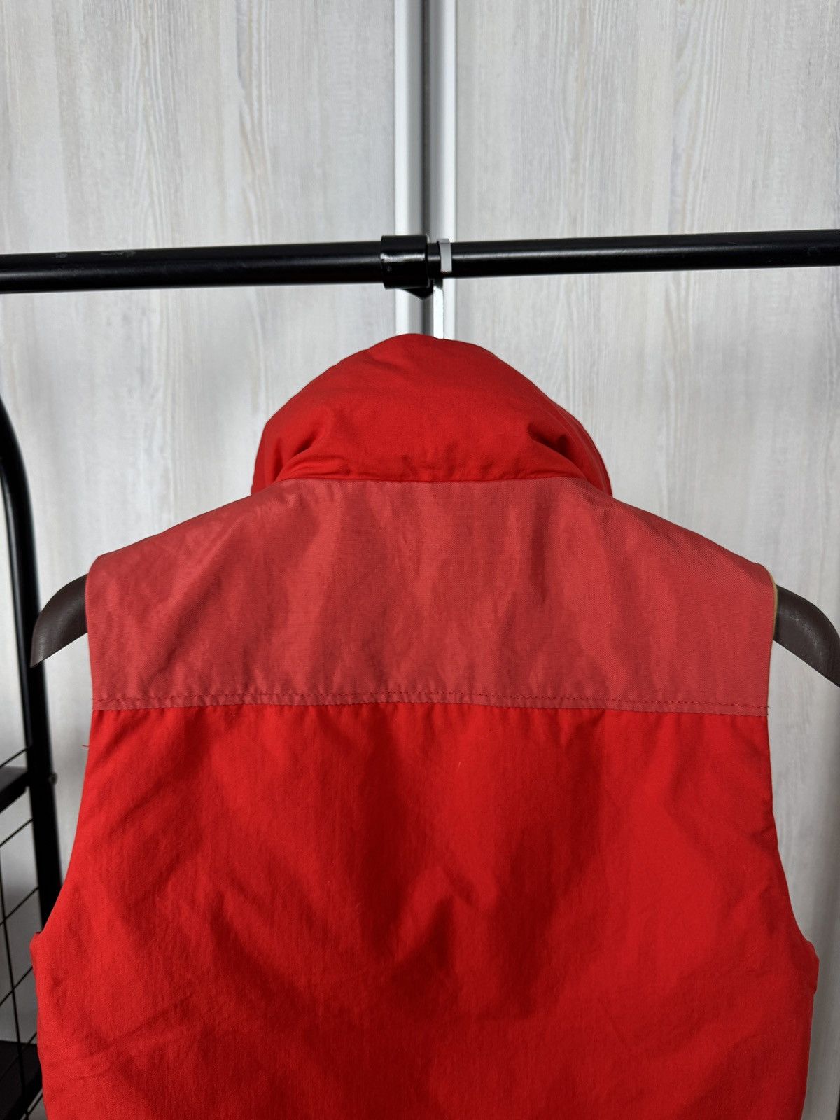 02DERIV. 02deriv. Red multipocket down vest size 1/S Size US S / EU 44-46 / 1 - 19 Thumbnail