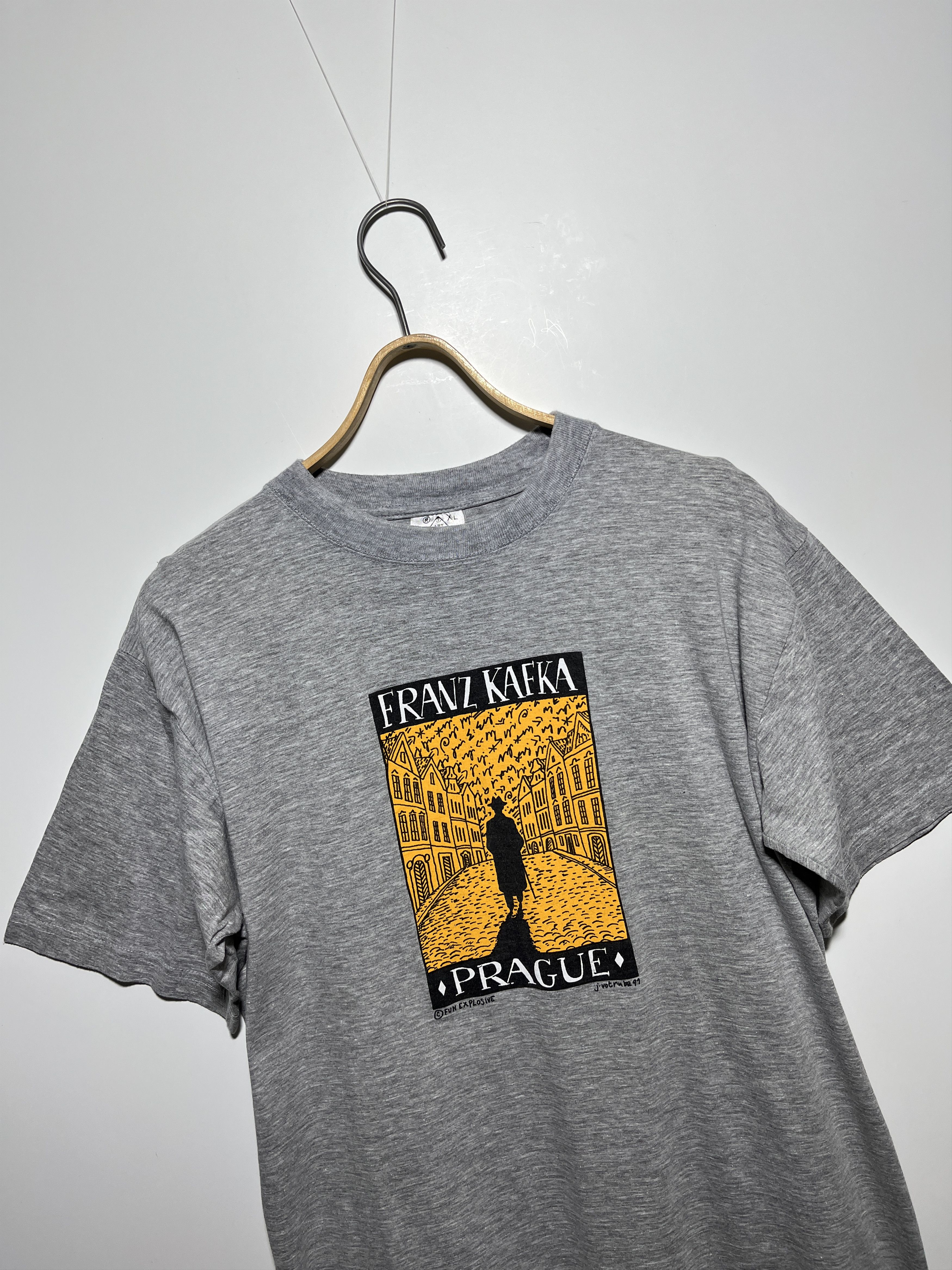Vintage Vintage 1991 Fun Explosive Franz Kafka Prague T-Shirt Size US XL / EU 56 / 4 - 3 Thumbnail