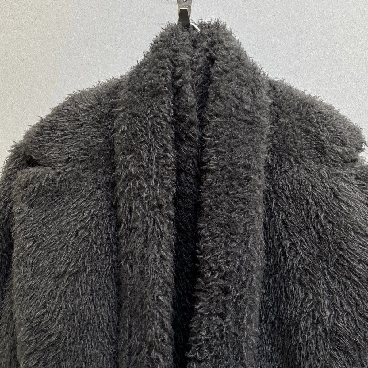Helmut Lang FW19 Helmut Lang Layered Shaggy Fur Charcoal Robe Size M / US 6-8 / IT 42-44 - 5 Thumbnail