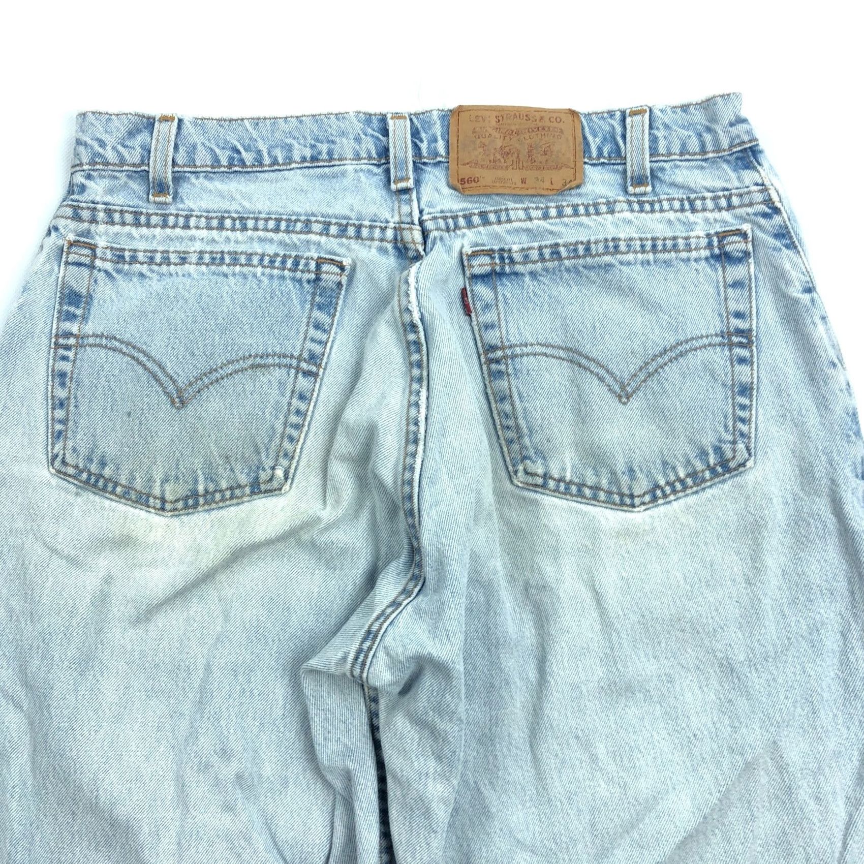 Levi's VINTAGE Levi's 560 Jeans Mens 32x33 Light Wash 90s Distress Tapered Blue Jeans Distressed Mens 90s Size US 32 / EU 48 - 7 Thumbnail