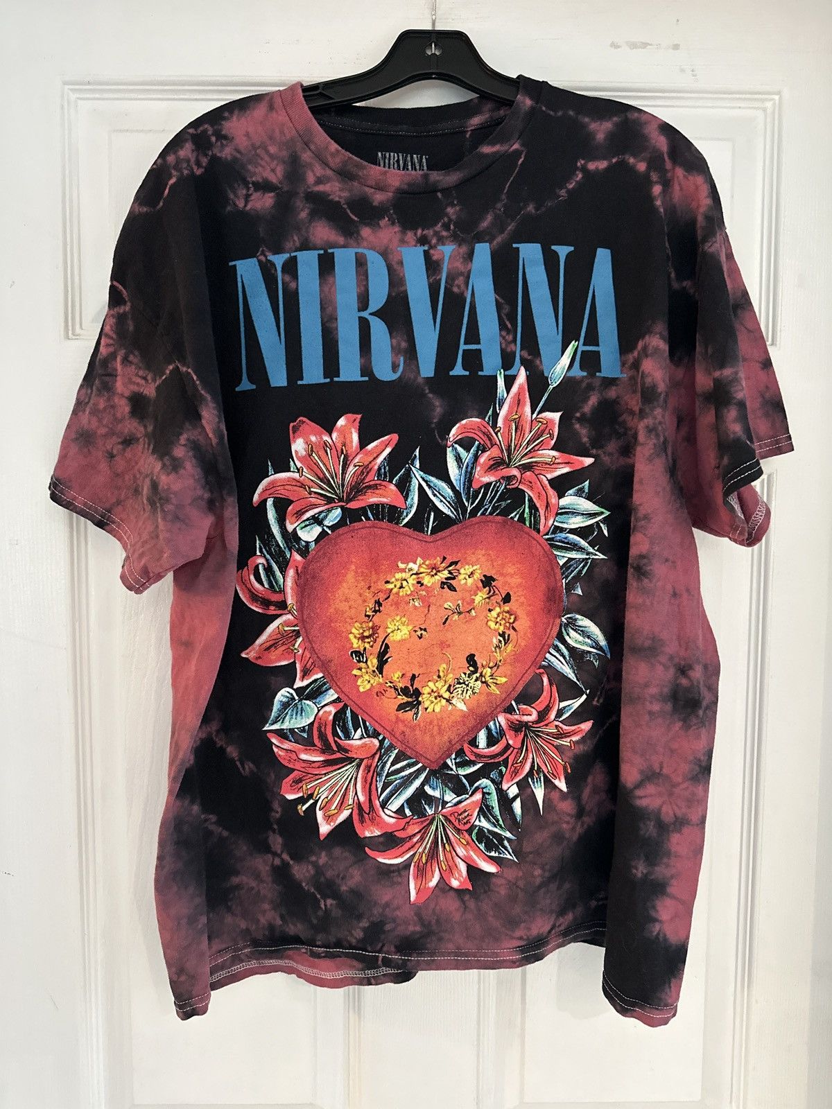 Nirvana Nirvana psychedelic heart T-shirt Size US XL / EU 56 / 4 - 1 Thumbnail