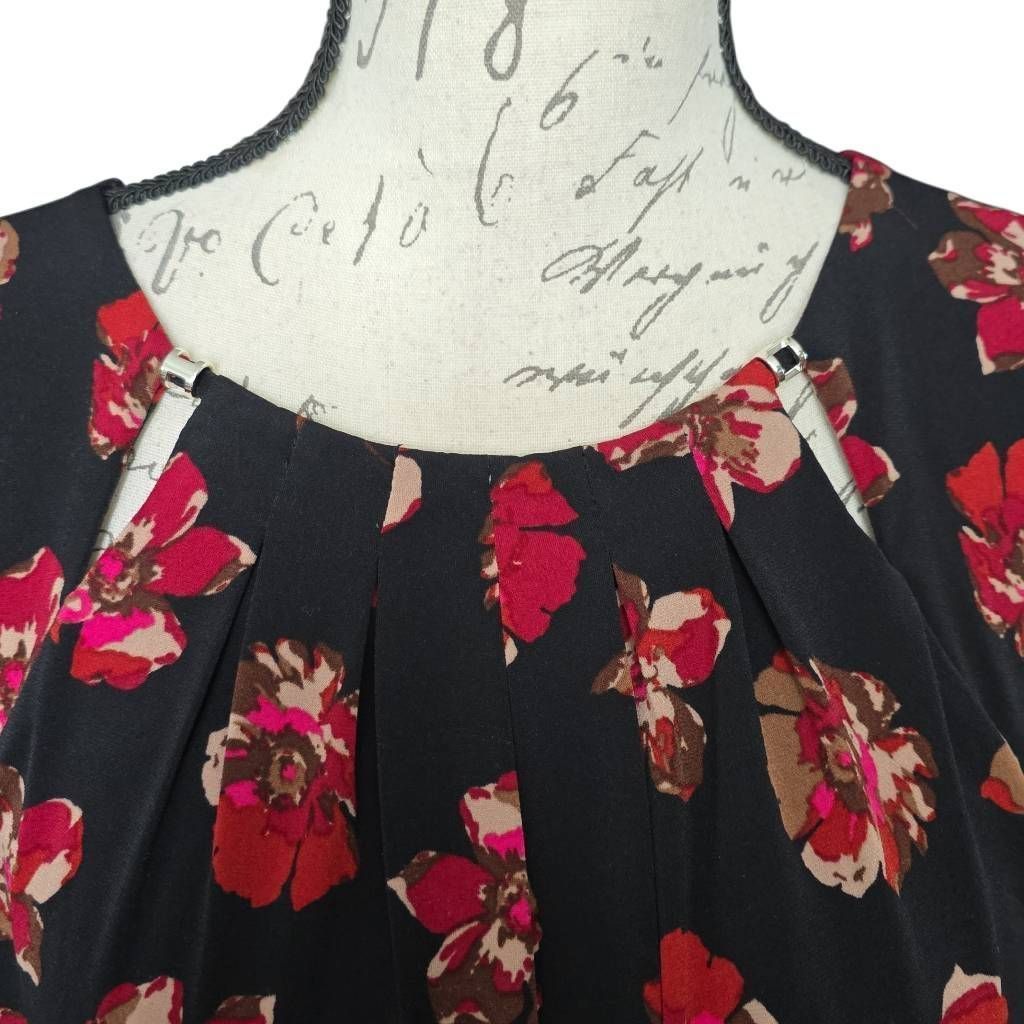Tommy Hilfiger Tommy Hilfiger Women’s Size Large Black Red Pleated Front Sl Size L / US 10 / IT 46 - 4 Thumbnail