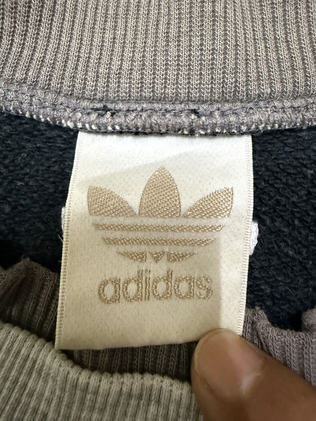 Adidas Adidas Spellout Biglogo Double Collar Sweatshirt Size US XL / EU 56 / 4 - 8 Thumbnail