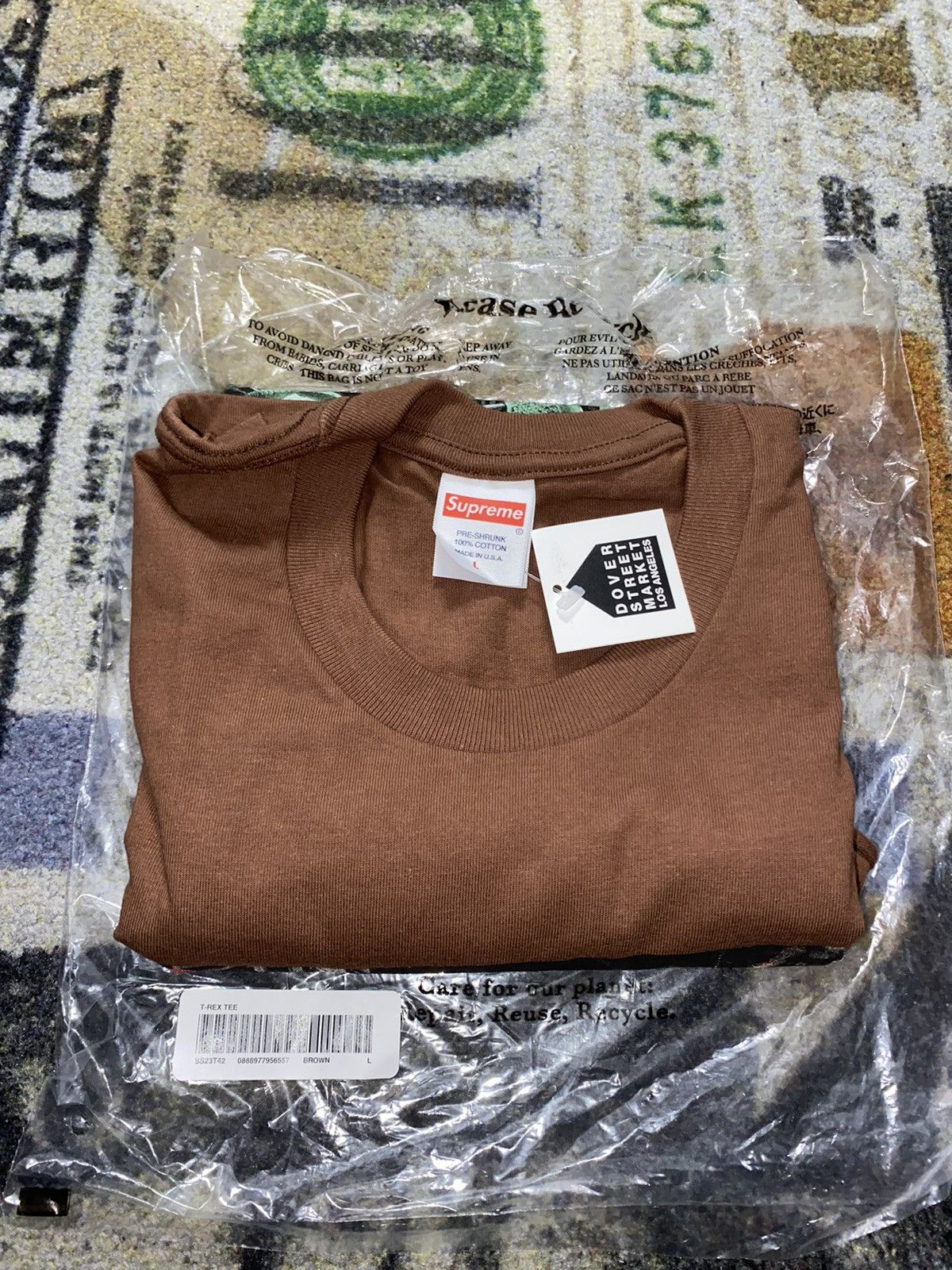 Supreme Supreme T-Rex Tee Size US L / EU 52-54 / 3 - 3 Thumbnail