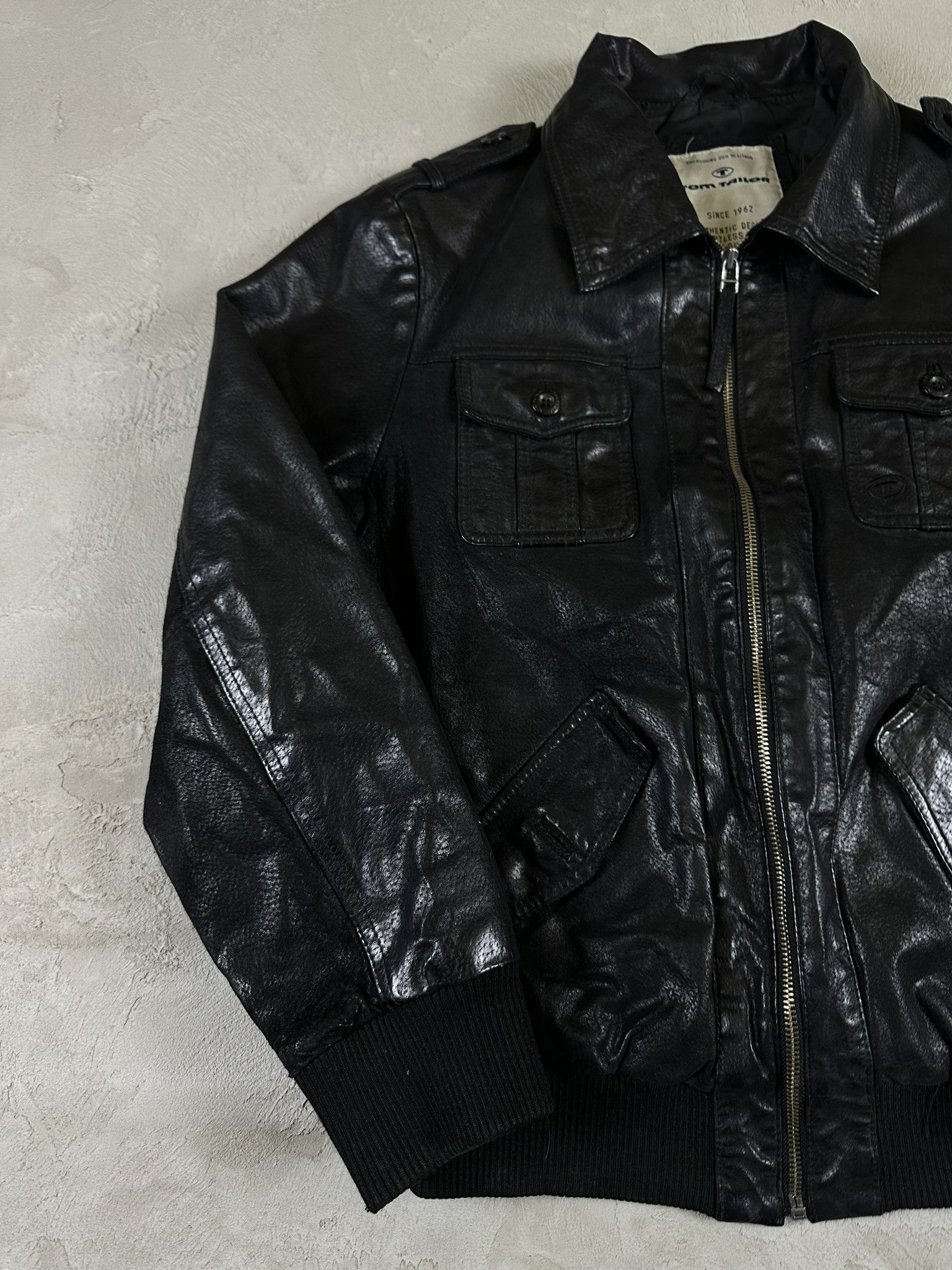 Japanese Brand Vintage Y2k Real Leather Cargo Bomber Boxy Jacket Size US S / EU 44-46 / 1 - 6 Thumbnail