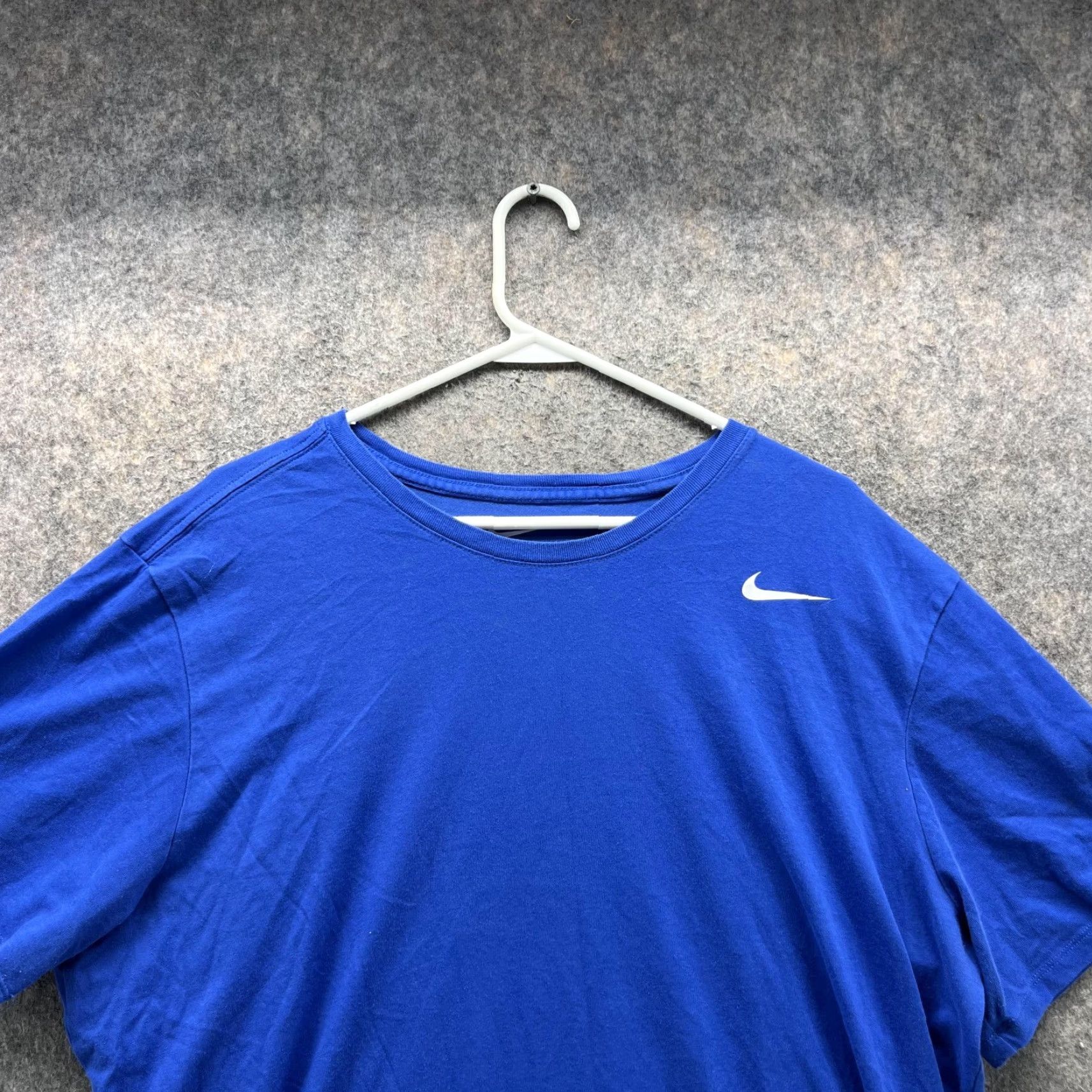 Nike Nike Shirt Men XXL Blue Dri-Fit Crewneck Short Sleeve Swoosh Logo Nike Dri-FIT Training Running Moisture Wicking Casual Athletic T-Shirt Size US XXL / EU 58 / 5 - 2 Thumbnail