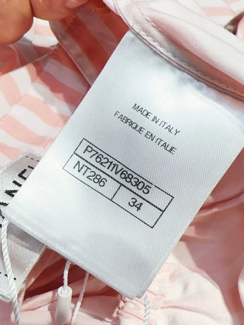 Chanel Chanel White striped full-print double c full-print logo s Size 42" / US 20 - 4 Thumbnail