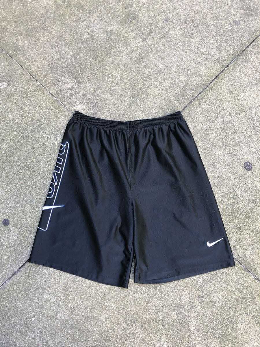 Nike Nike Shorts Size US 34 / EU 50 - 1 Thumbnail