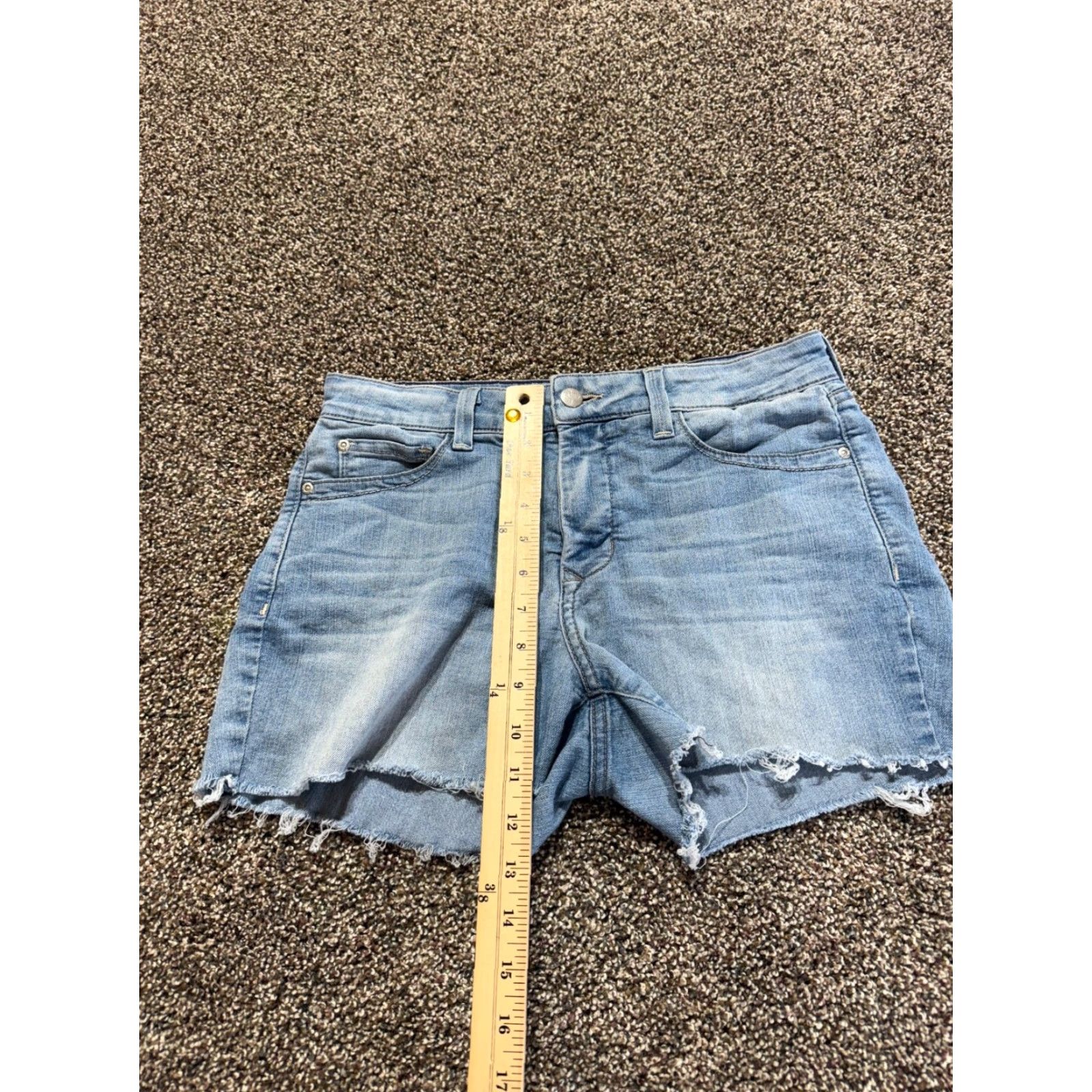 NYDJ NYDJ Shorts Women's Blue Denim Cut-Off 3" Inseam Size 8 Size 30" / US 8 / IT 44 - 3 Thumbnail