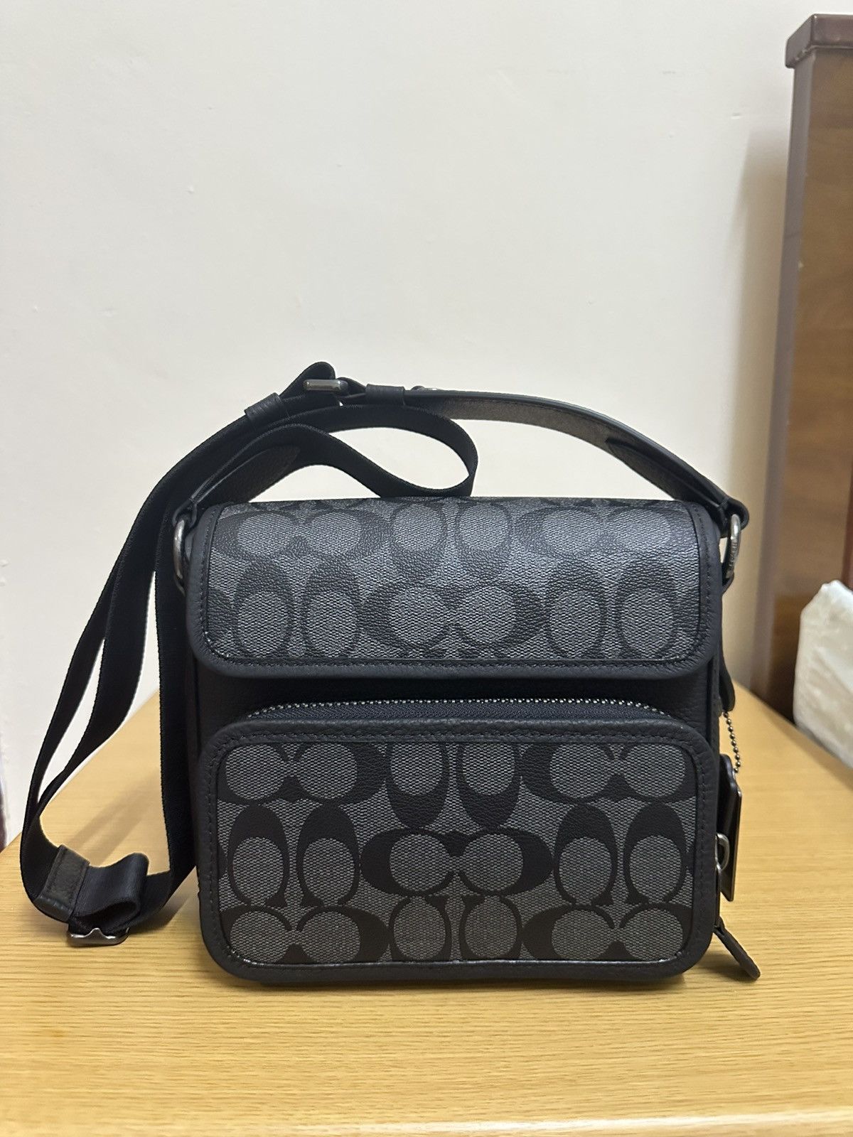 Coach Last Drop Coach Sullivan Flap Crossbody Bag🔥 Size ONE SIZE - 1 Thumbnail