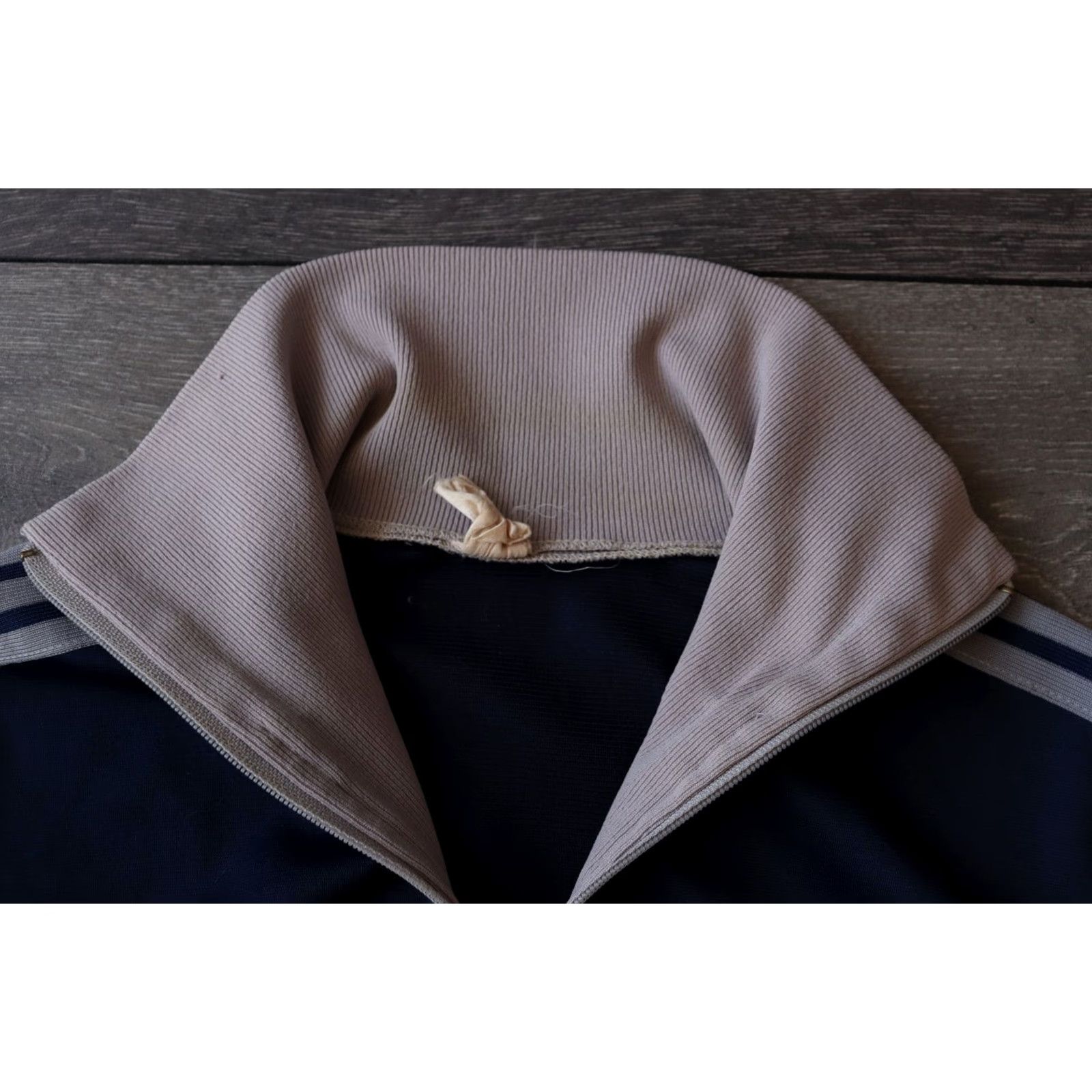 Adidas ADIDAS VINTAGE VENTEX JACKET Tracking Full Zip Gray SIZE S-M Men 80s Retro Trefoil Vintage Jacket Size US S / EU 44-46 / 1 - 4 Thumbnail