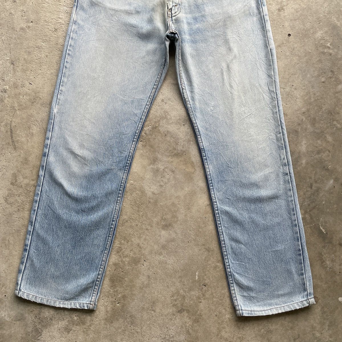 Levi's Vintage Levi’s Light Wash Faded Denim Jeans Pants W32 Size US 32 / EU 48 - 4 Thumbnail