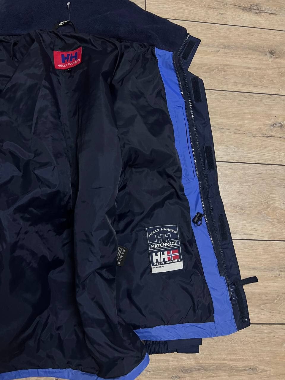 Helly Hansen Vintage 90s Helly Hansen Sailing Jacket Yachting Hooded Size US S / EU 44-46 / 1 - 11 Thumbnail