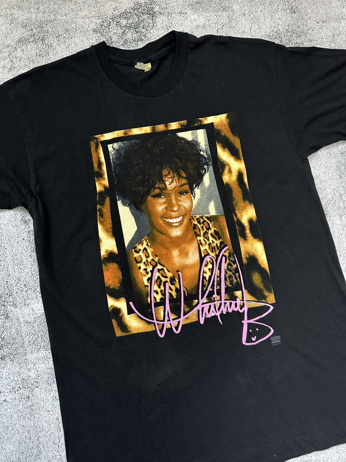 Band Tees 1993 Whitney Houston Vintage T-shirt I Will Always Love You Size US L / EU 52-54 / 3 - 5 Thumbnail