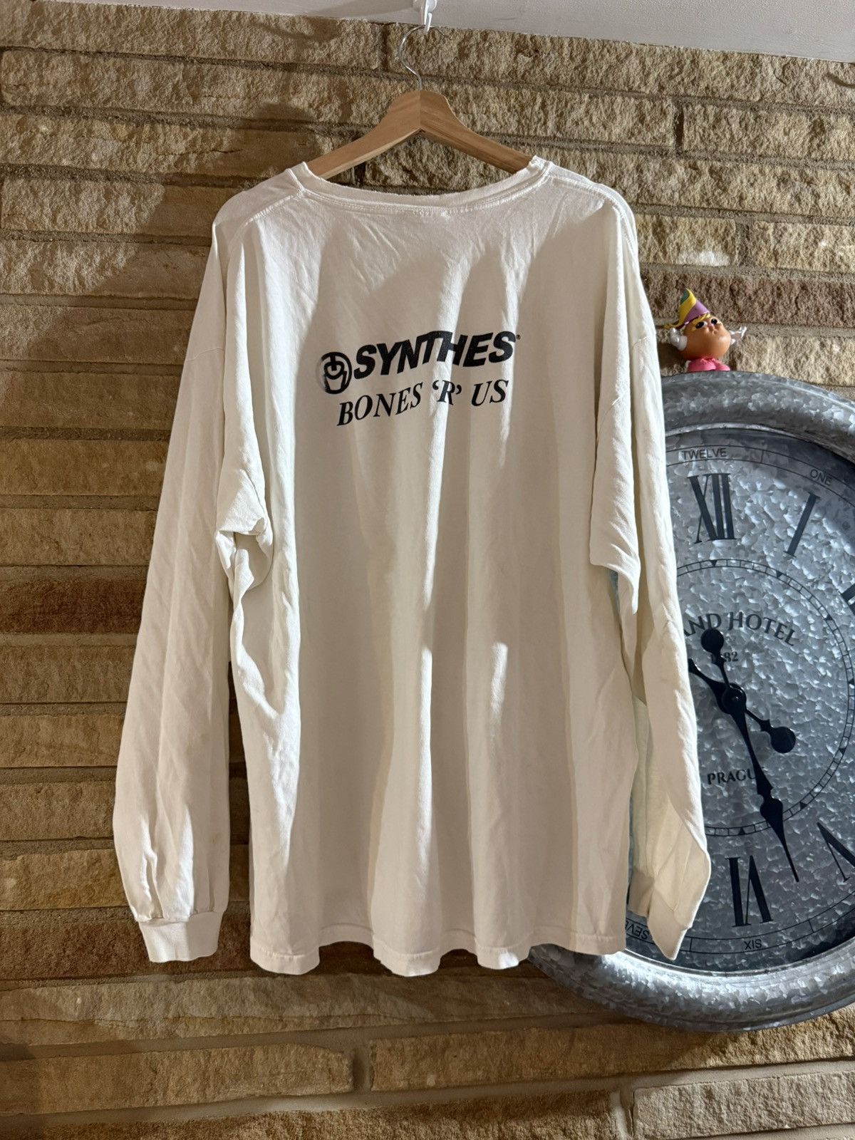 Vintage Bones ‘R’ Us Long Sleeve T Shirt Size US XXL / EU 58 / 5 - 2 Thumbnail