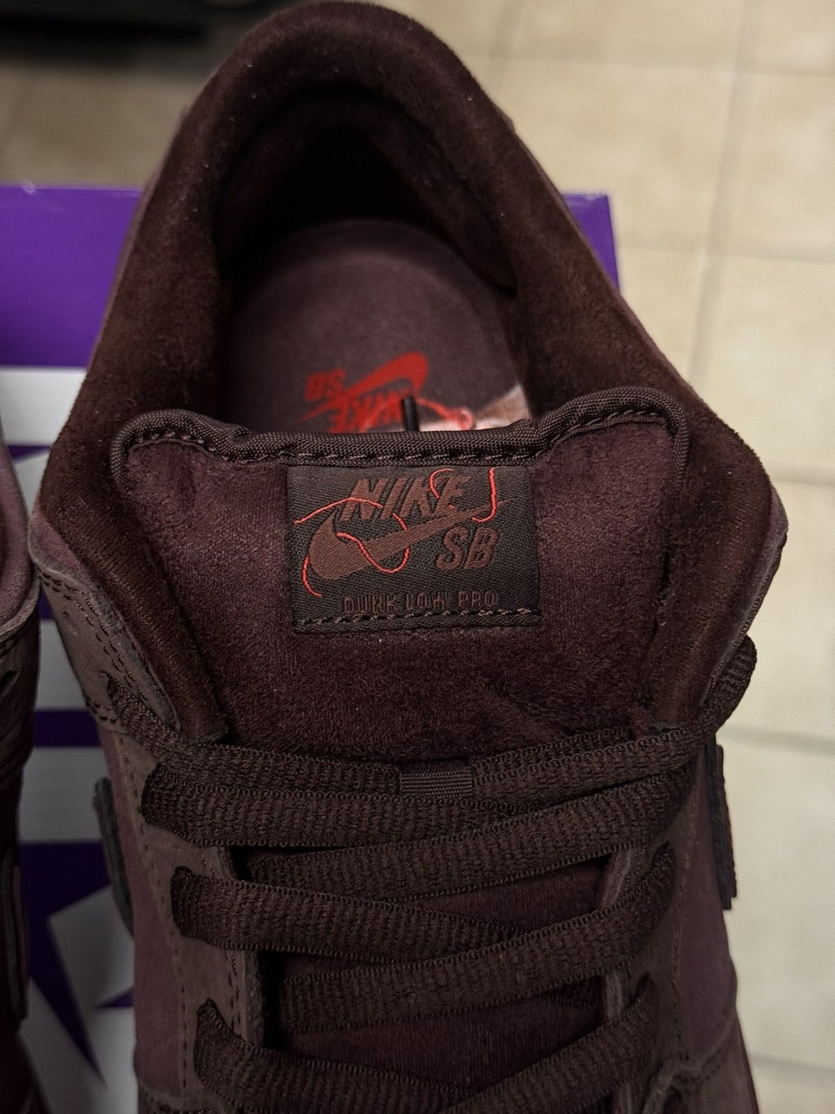Nike Nike Dunk Low SB Burgundy Crush City Of Love 10.5 (NEW) Size US 10.5 / EU 43-44 - 10 Thumbnail