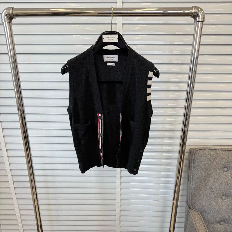 Thom Browne Thom Browne Gray Cashmere Short Sleeve Sweater 0089 Size S / US 4 / IT 40 - 1 Thumbnail