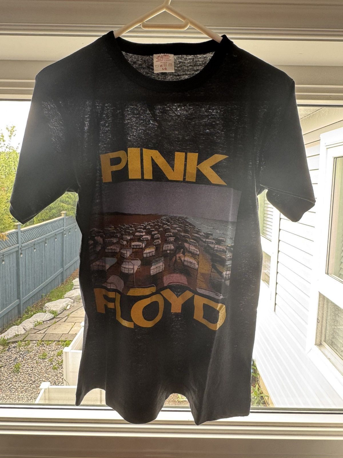 Vintage Rare Vintage Pink Floyd 80s Tour Band Tee Single Stitch Size US L / EU 52-54 / 3 - 6 Thumbnail
