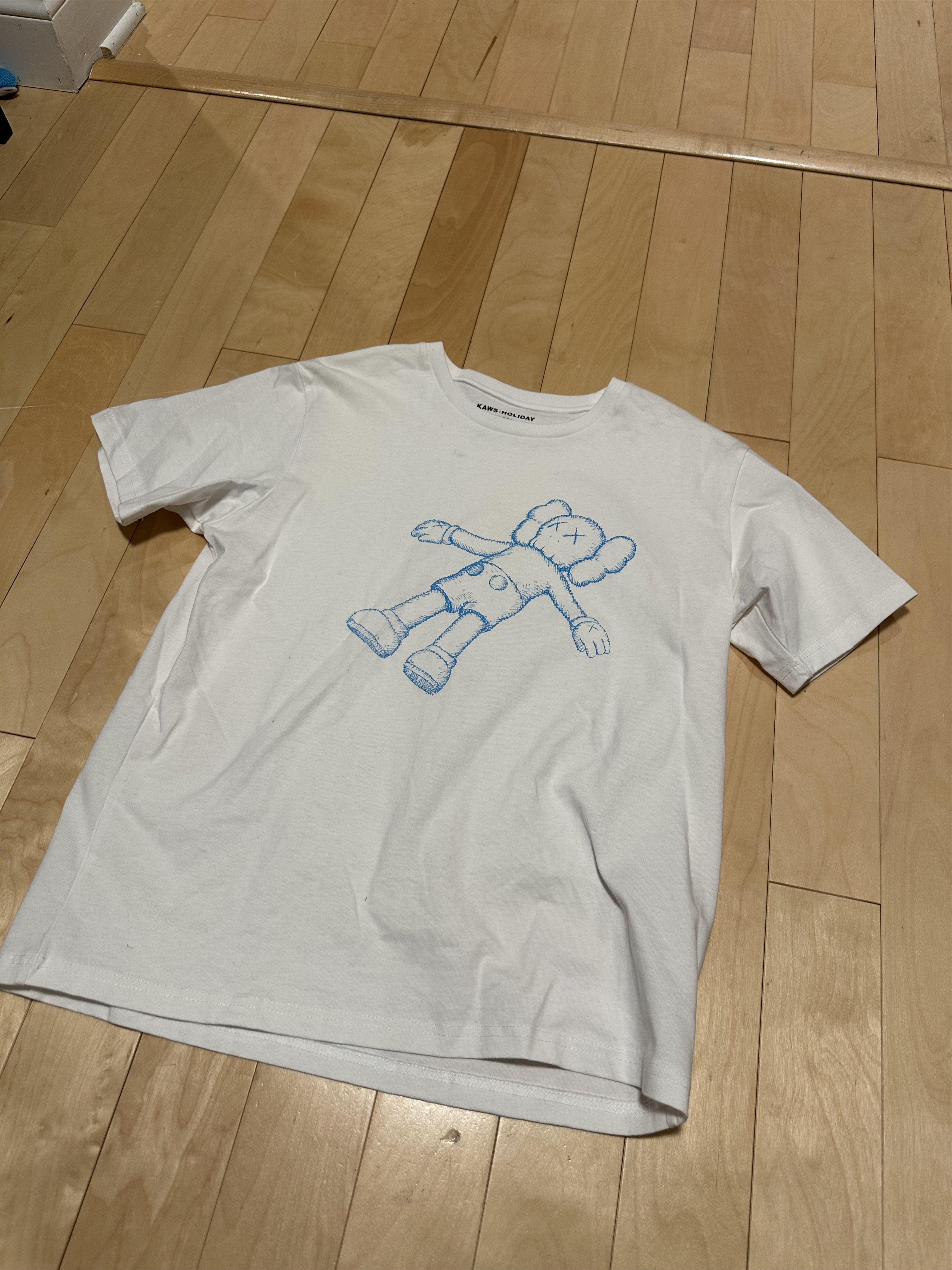 Kaws KAWS:HOLIDAY KOREA LIMITED TSHIRT Size US L / EU 52-54 / 3 - 1 Thumbnail