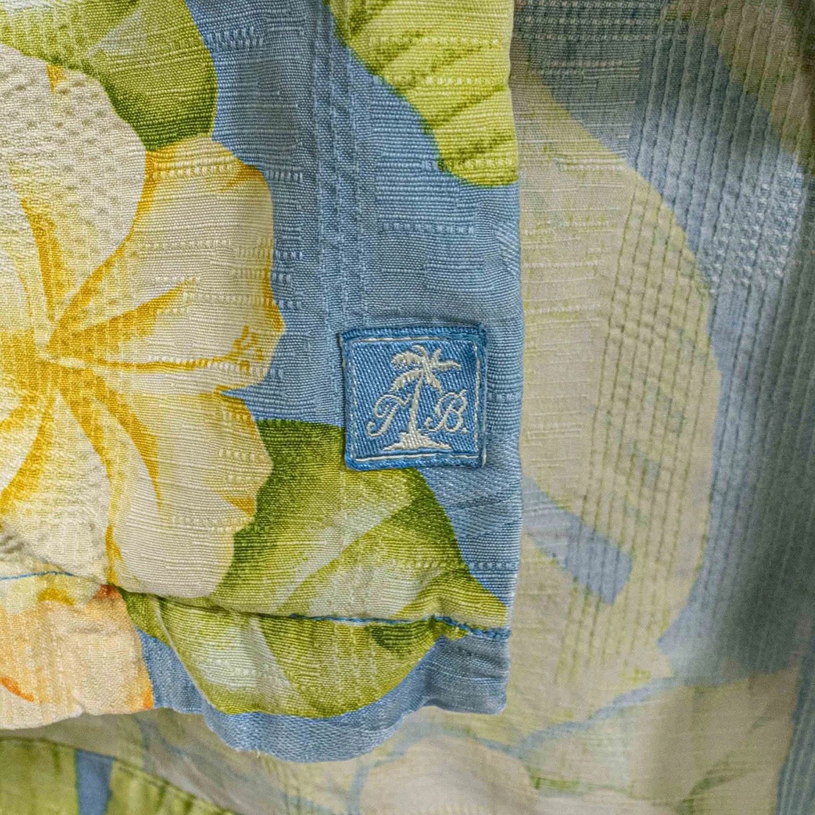 Tommy Bahama Tommy Bahama Silk Hawaiian Shirt XL Floral Camp Collar Loop Size US XL / EU 56 / 4 - 6 Thumbnail