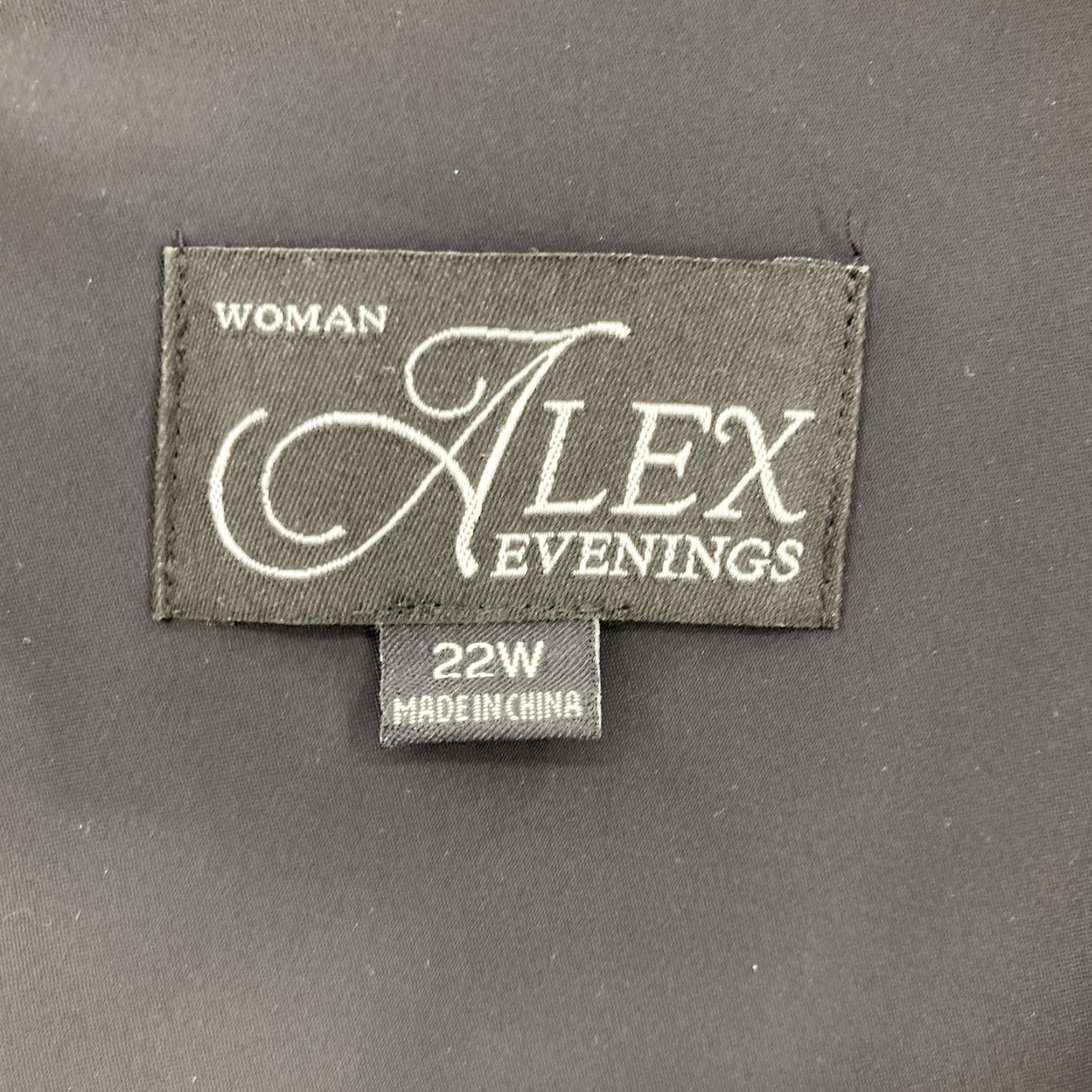 Alex Evenings Alex Evenings Dress Womens 22W Black 3/4 Sleeve Embellished Ruched Cocktail NWT (VINTAGE: No) Size 3XL / US 20-22 - 4 Thumbnail