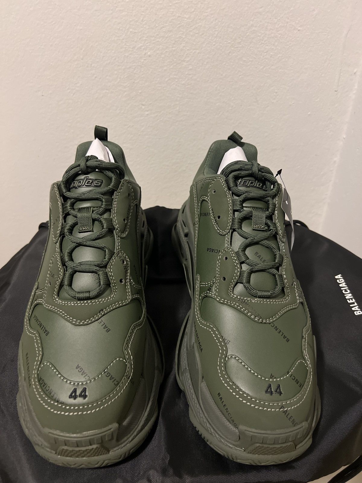Balenciaga Balenciaga Mens 44E New w/ box - Rare Colorway Size US 11 / EU 44 - 1 Thumbnail